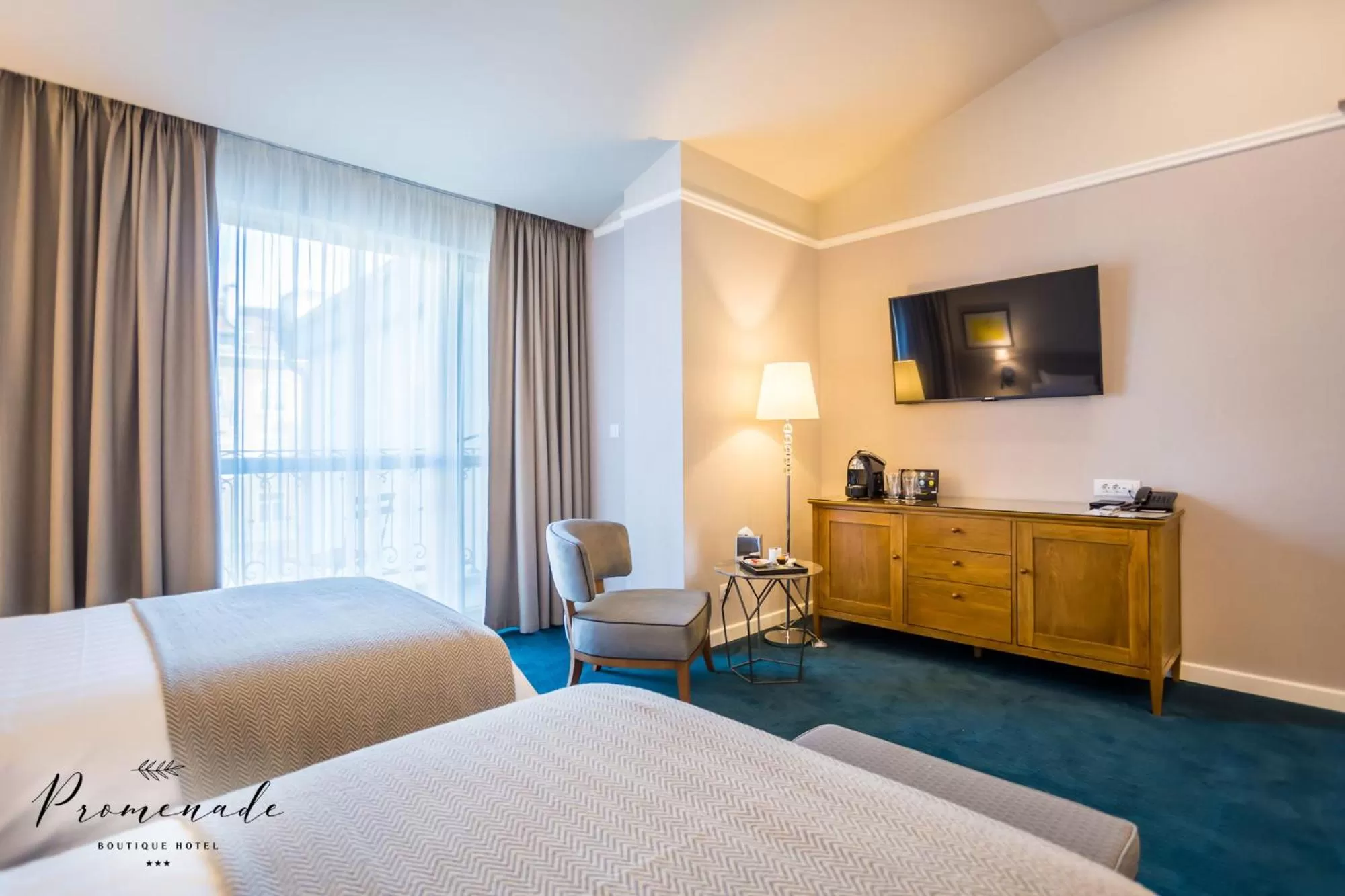 TV and multimedia, Bed in Hotel Residence Promenade