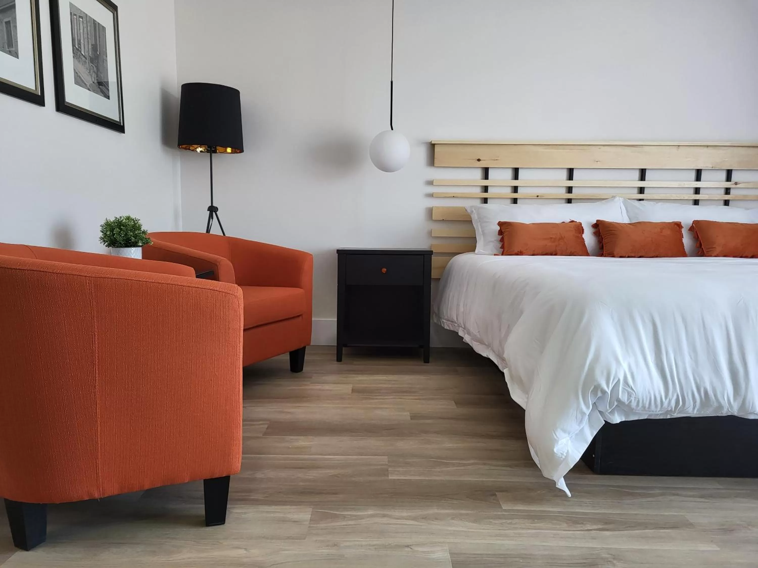 Bed in motel au rocher du cap