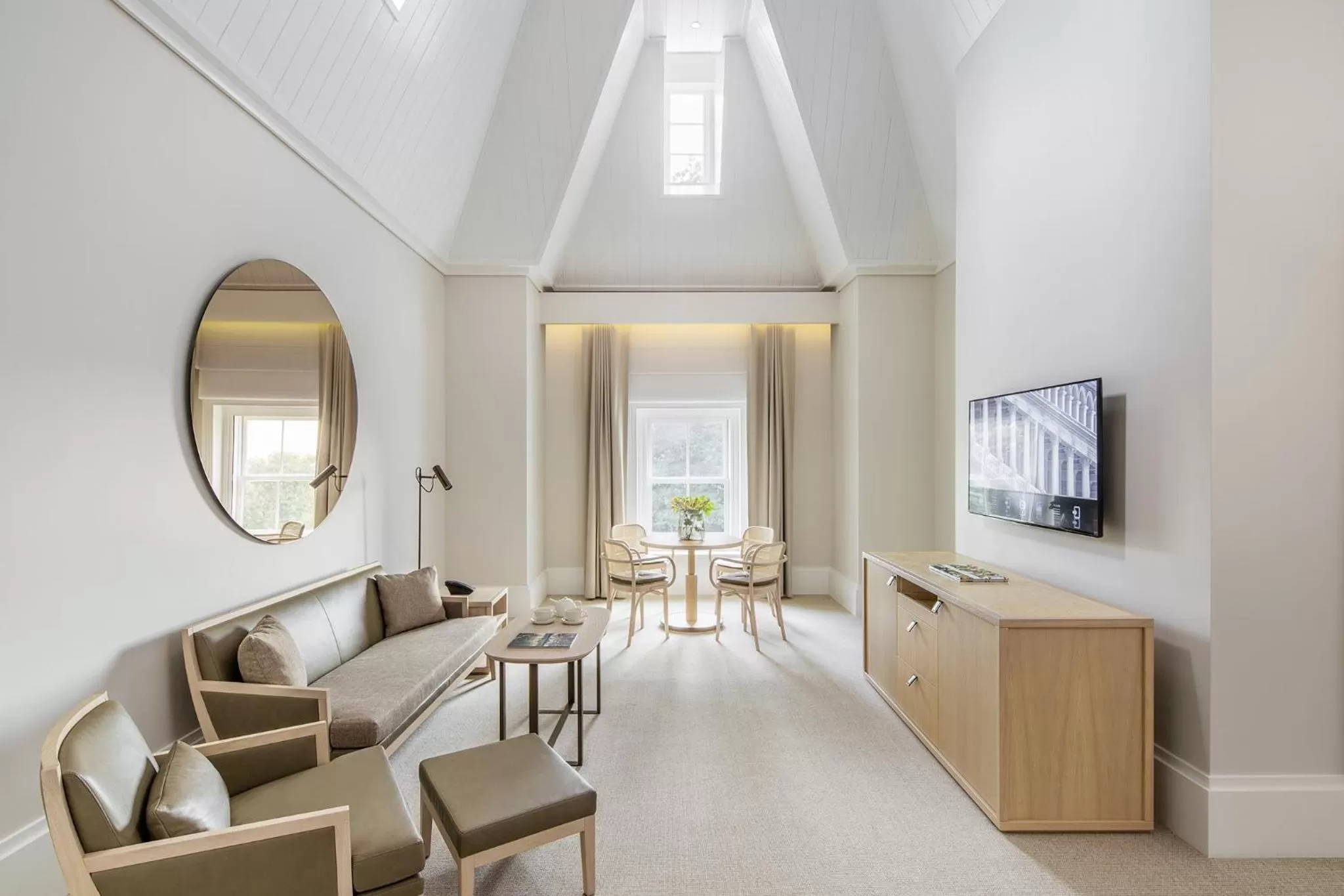 Bedroom in COMO The Treasury