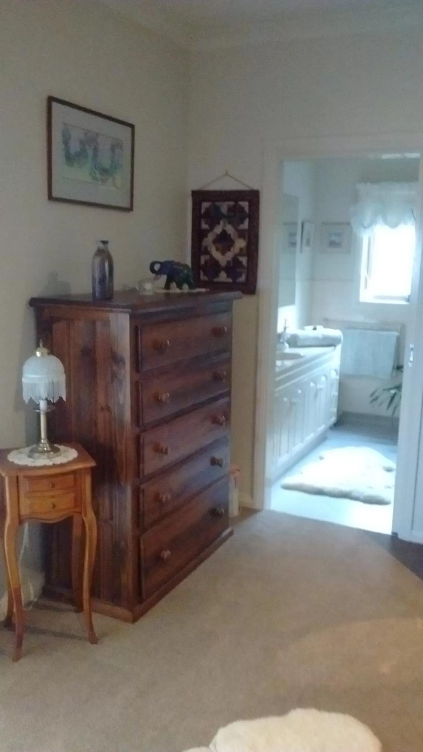 Seating Area in Rosewood Park Guest Suite