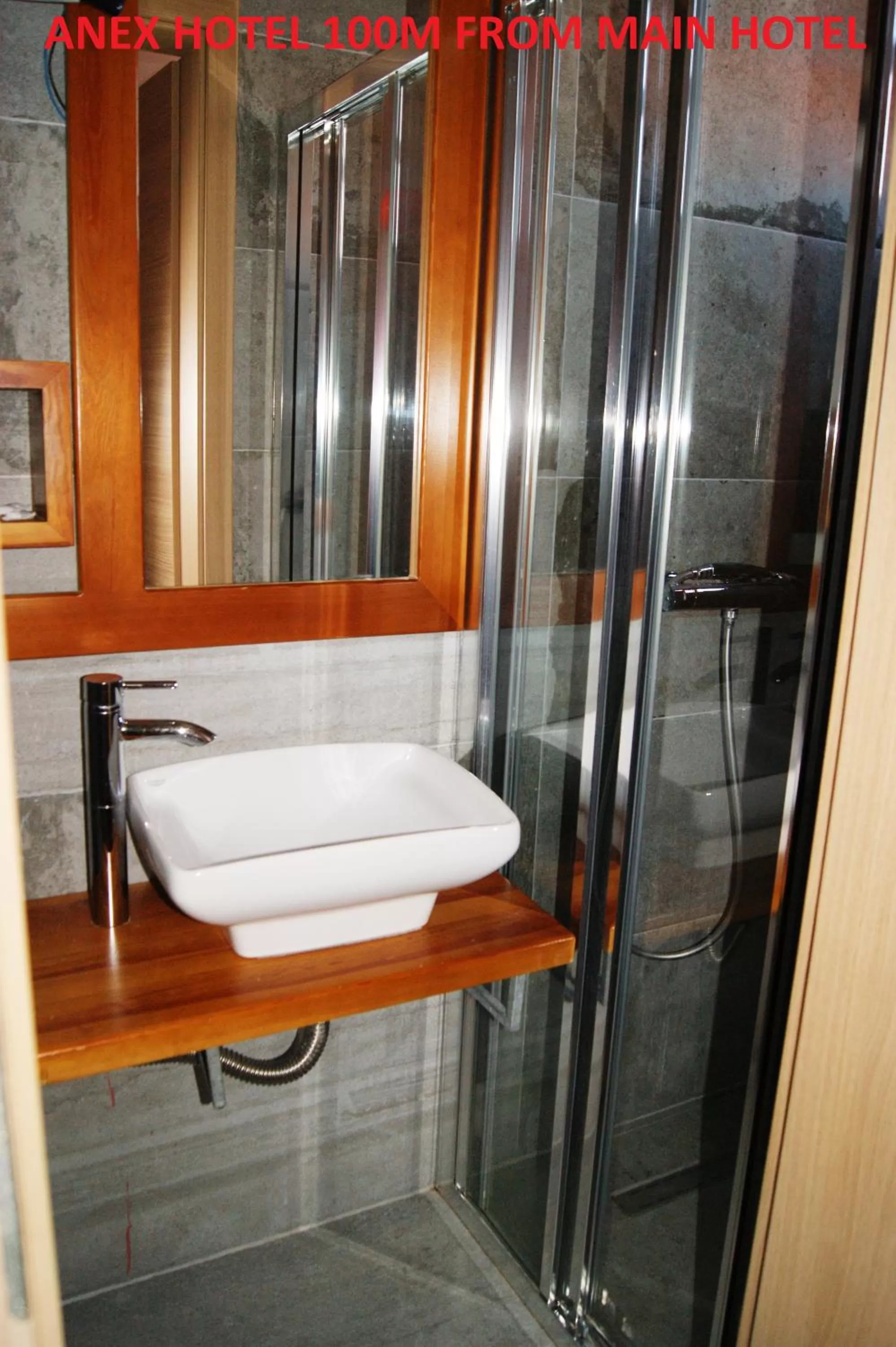 Bathroom in Hotel Prizreni