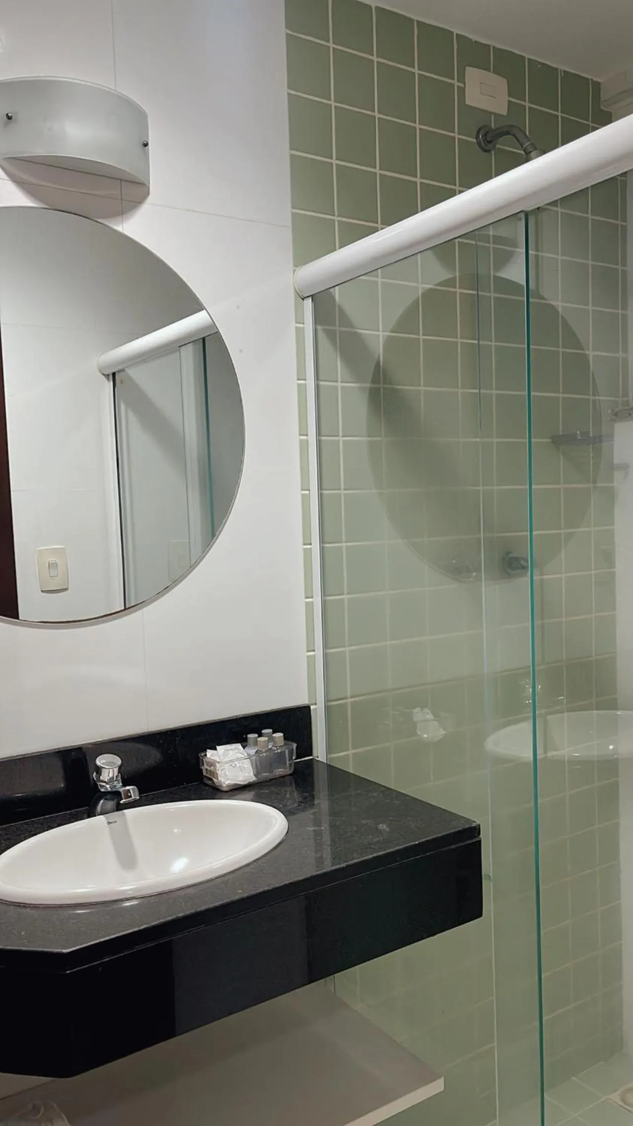 Bathroom in Mont Blanc Apart Hotel - Duque de Caxias