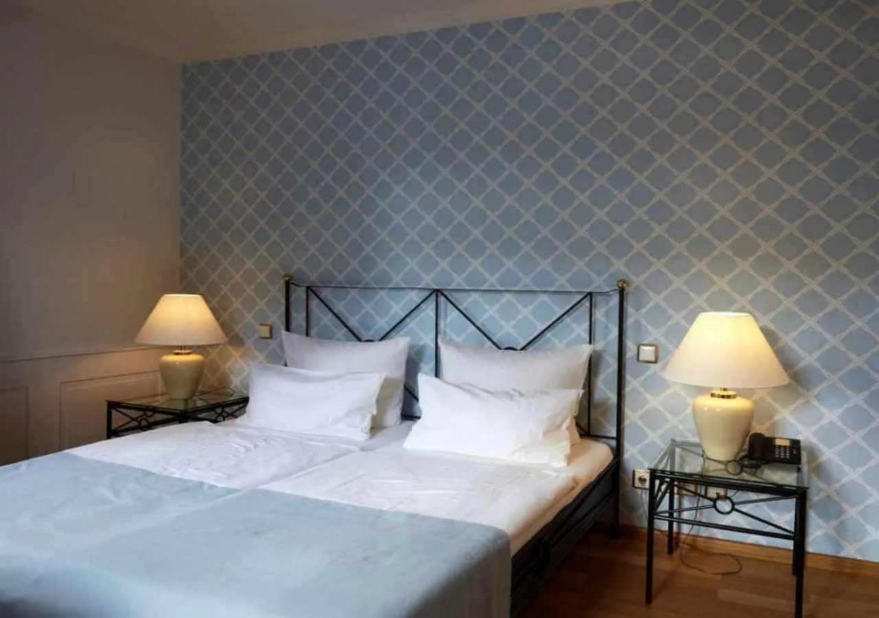 Bedroom, Bed in Hotel Snorrenburg GmbH