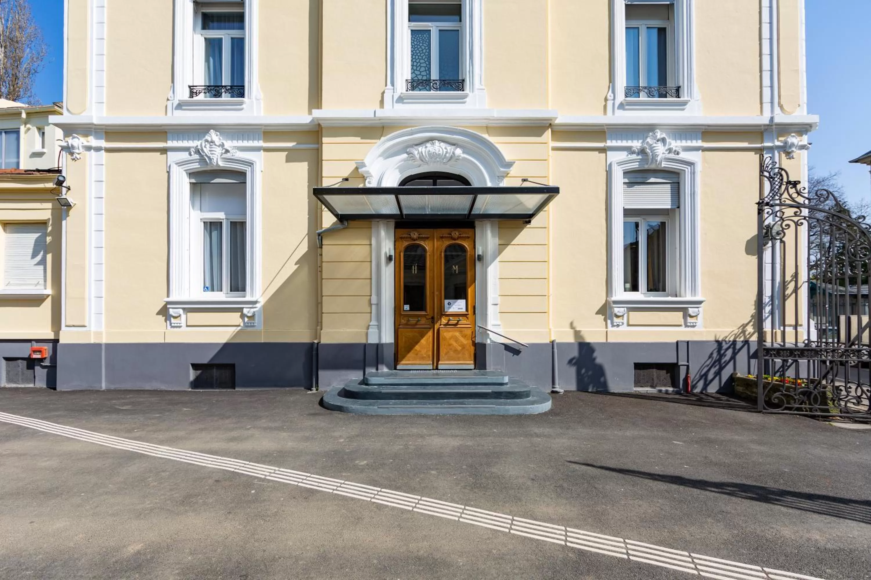 Property building in Berti Hotel - Mulhouse Centre Gare