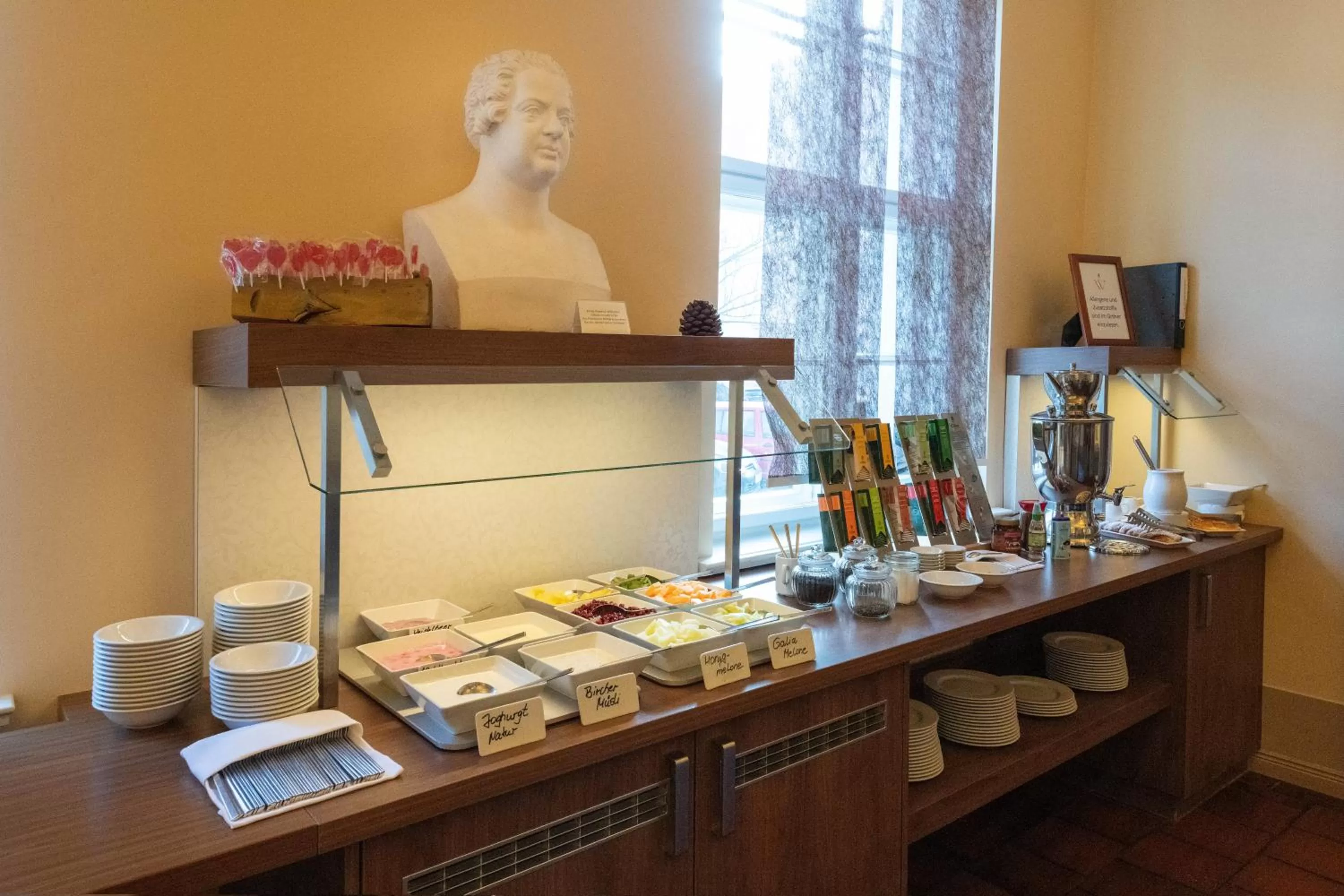 Breakfast, Food in Hotel am Großen Waisenhaus