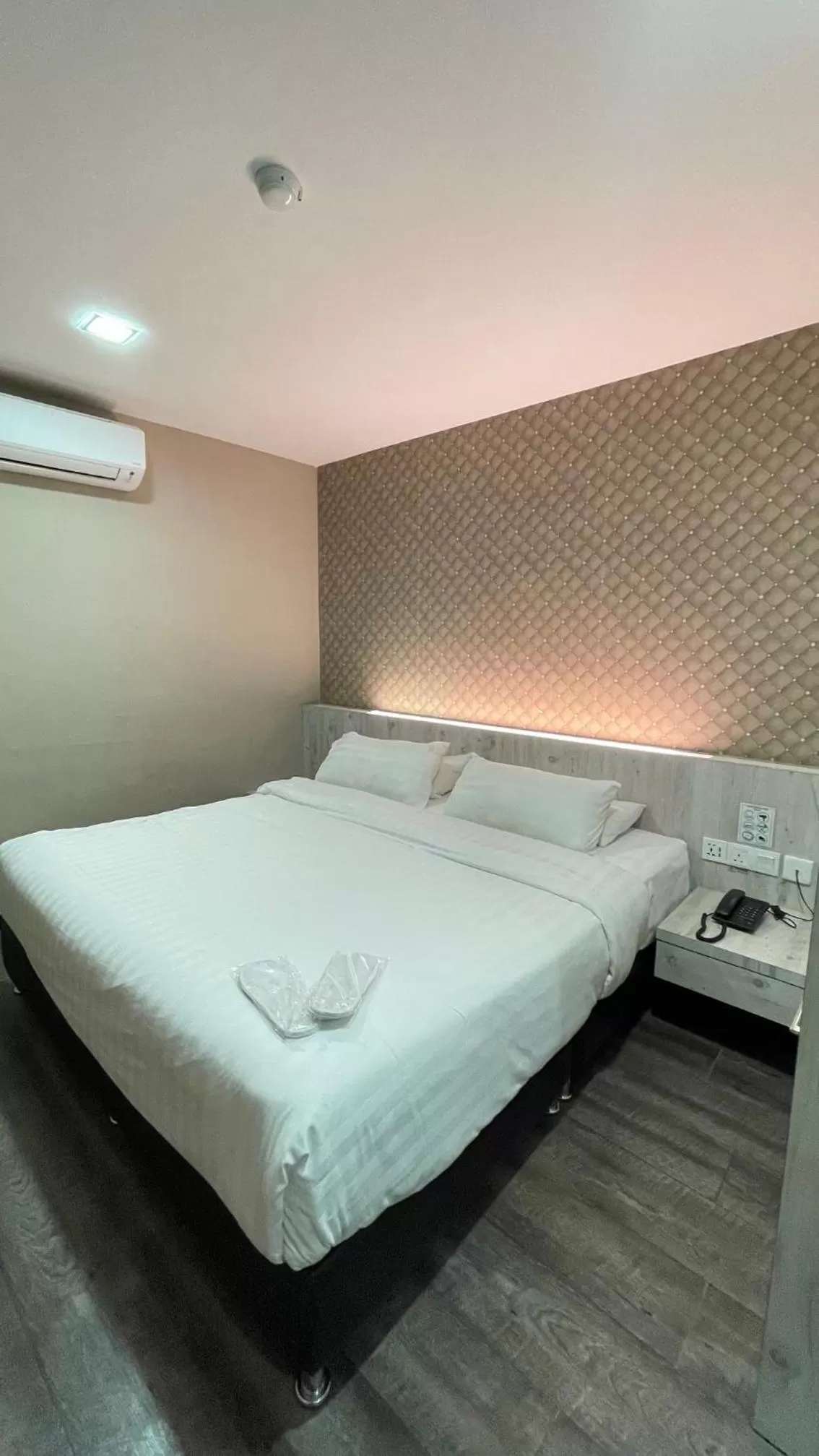 Bed in De Parkview Hotel