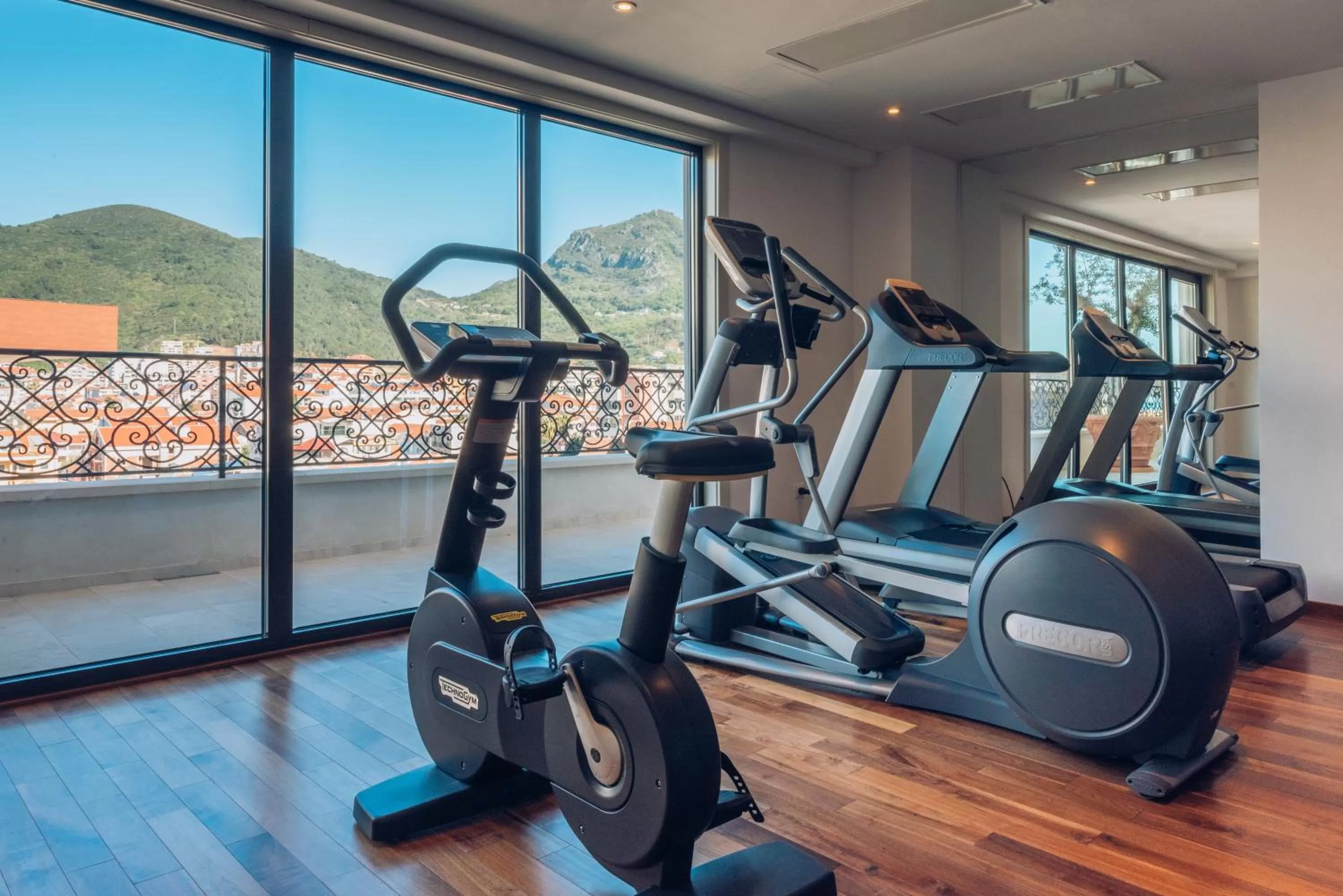 Fitness centre/facilities in Iberostar Waves Slavija