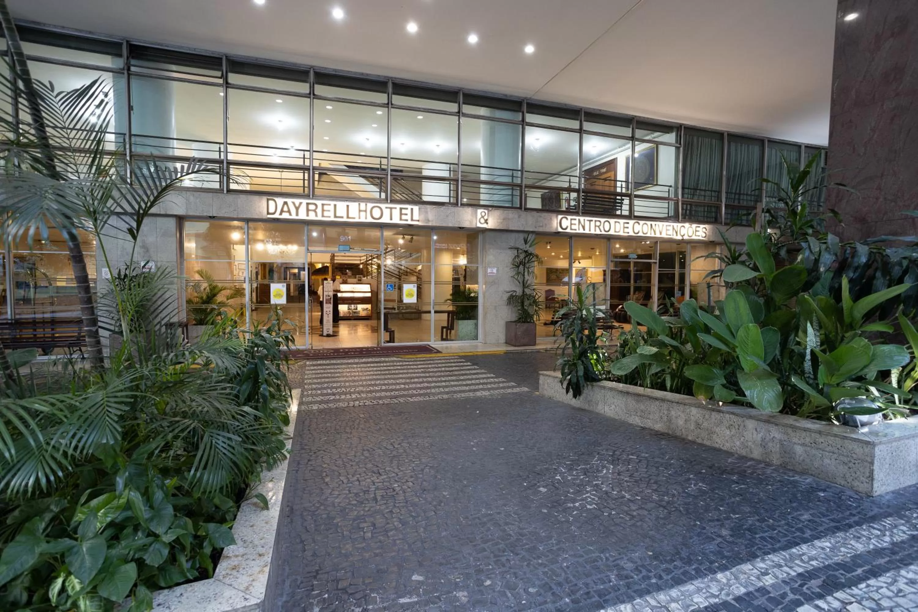 Facade/entrance in Dayrell Hotel e Centro de Convenções