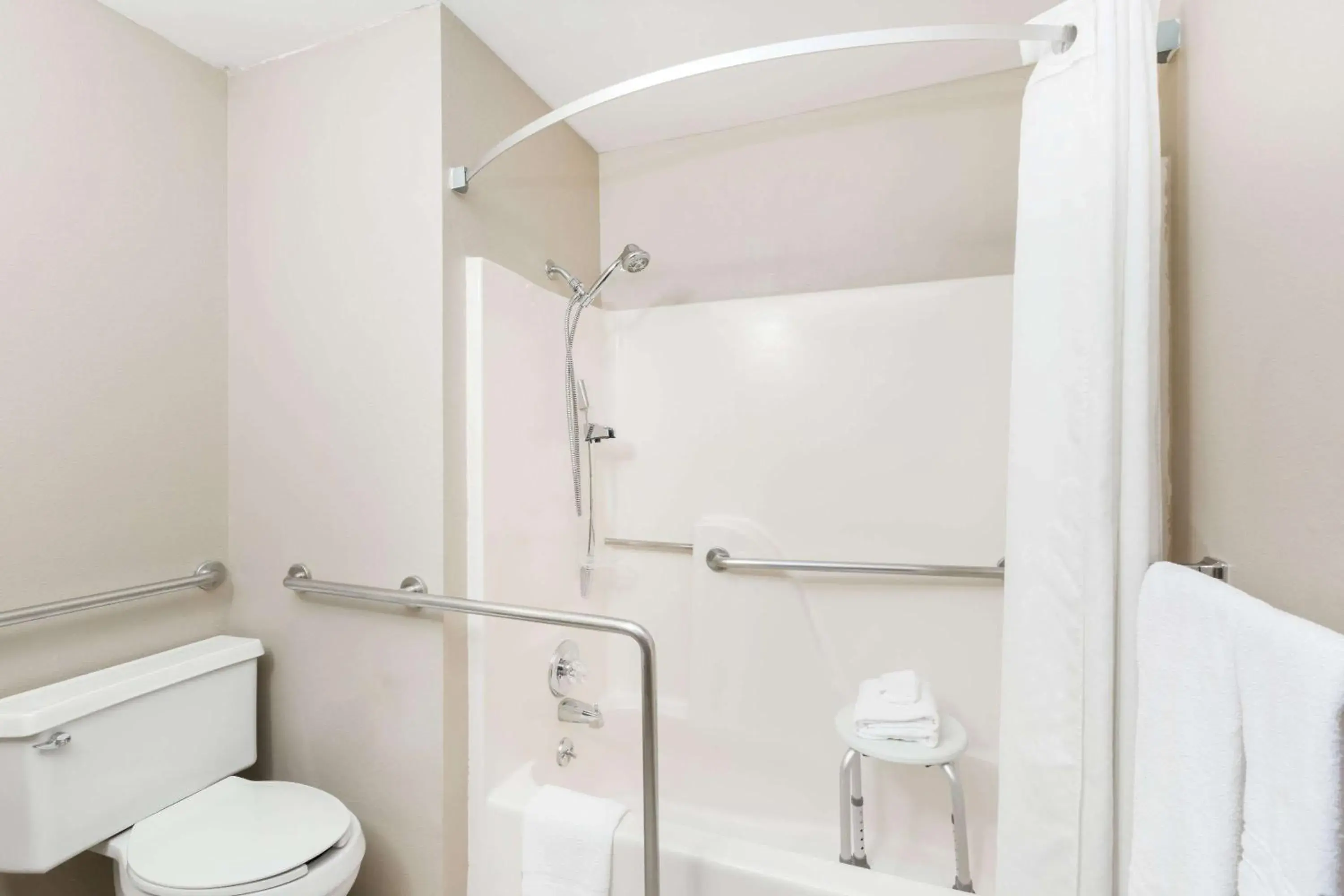 Queen Room - Disability Access/Non-Smoking in Super 8 by Wyndham Manhattan KS Queen Room - Disability Access/Non-Smoking in Super 8 by Wyndham Manhattan KS