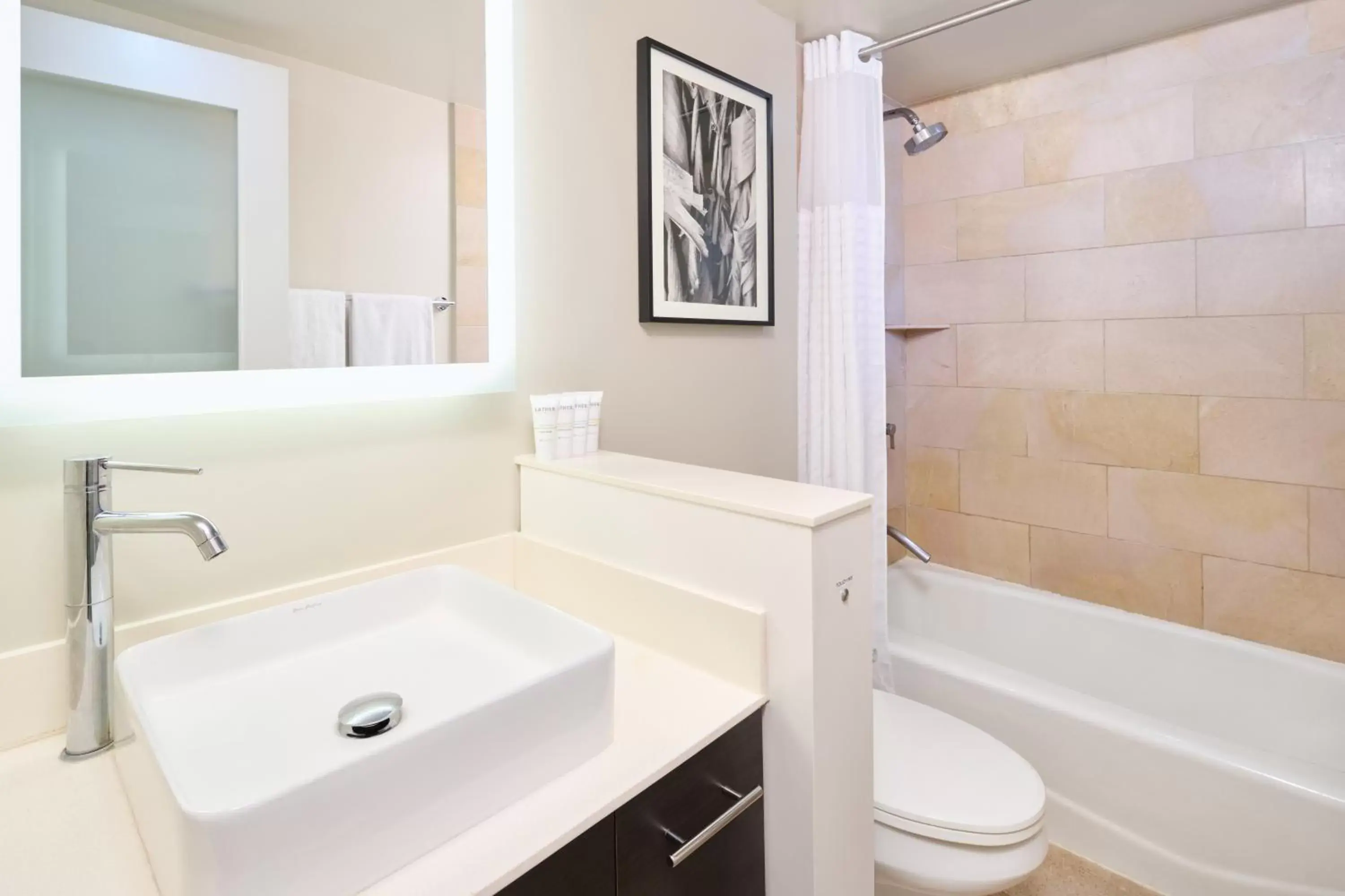 King Room with Ocean View, Accessible in Hotel Renew King Room with Ocean View, Accessible in Hotel Renew