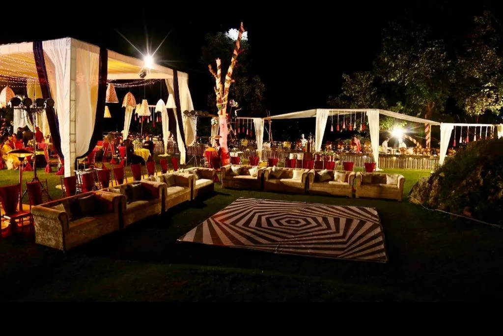 Evening entertainment in The Mountain Quail