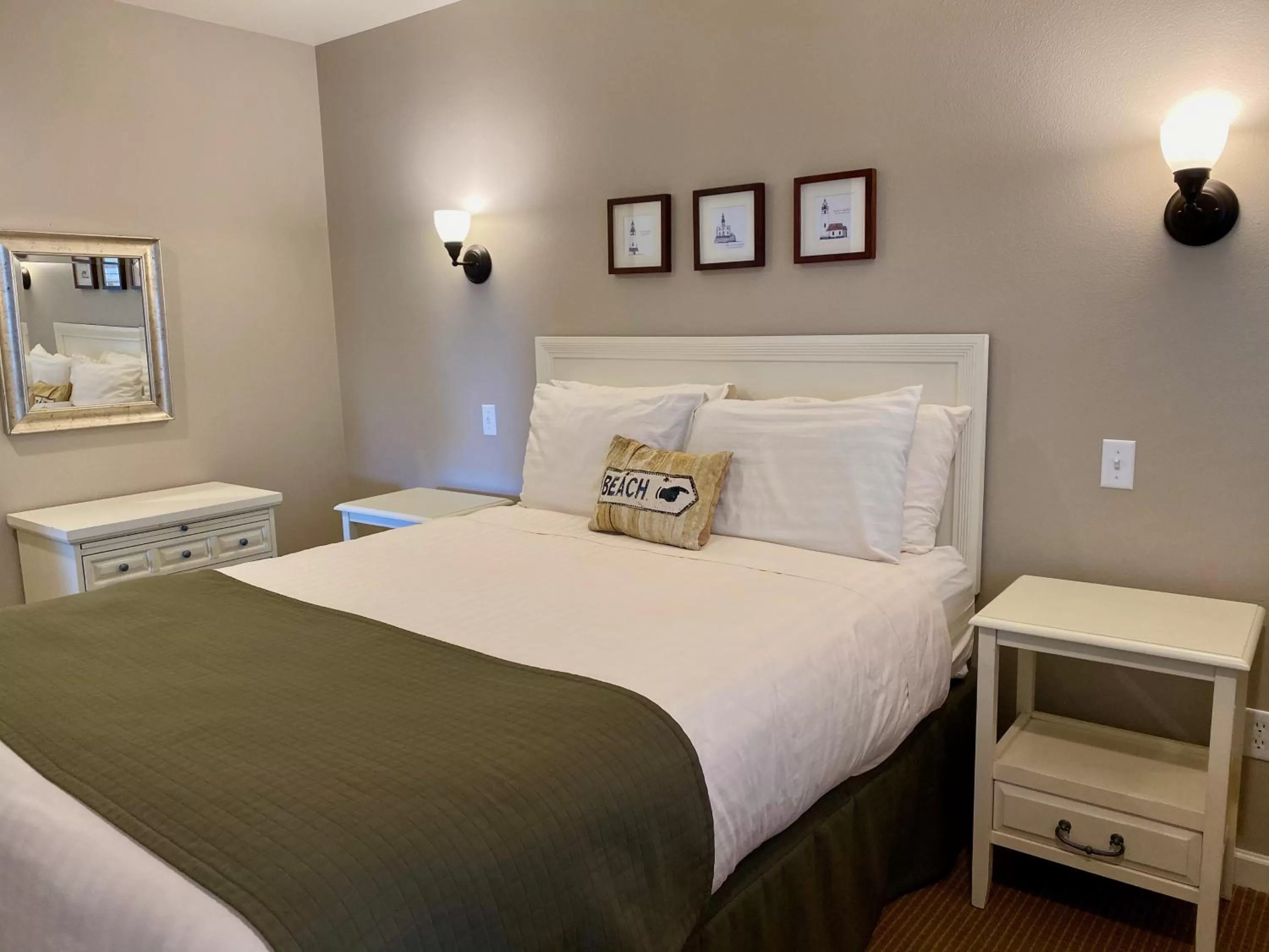 Bedroom, Bed in Lighthouse Inn