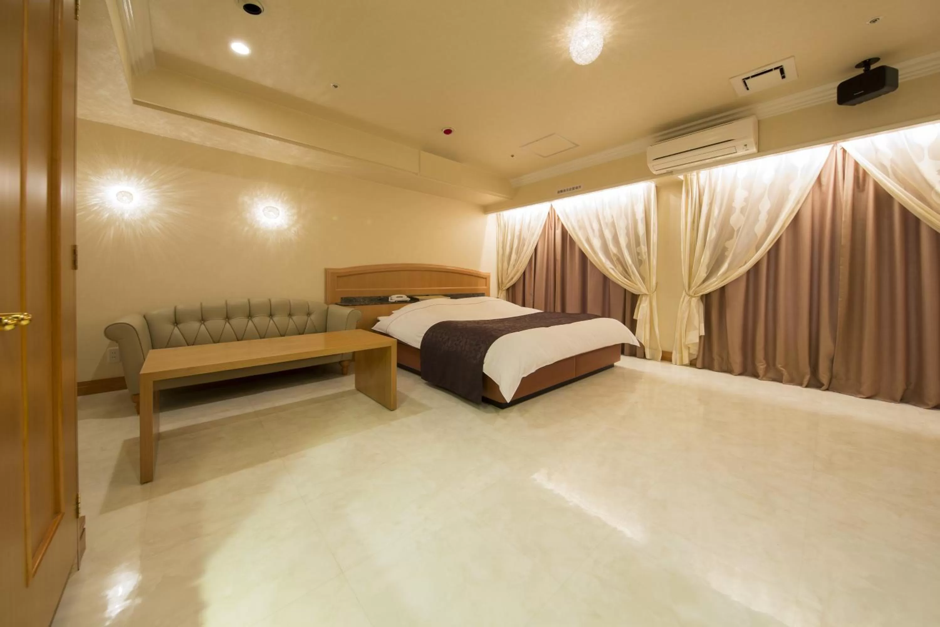 Photo of the whole room, Bed in Hotel Alps