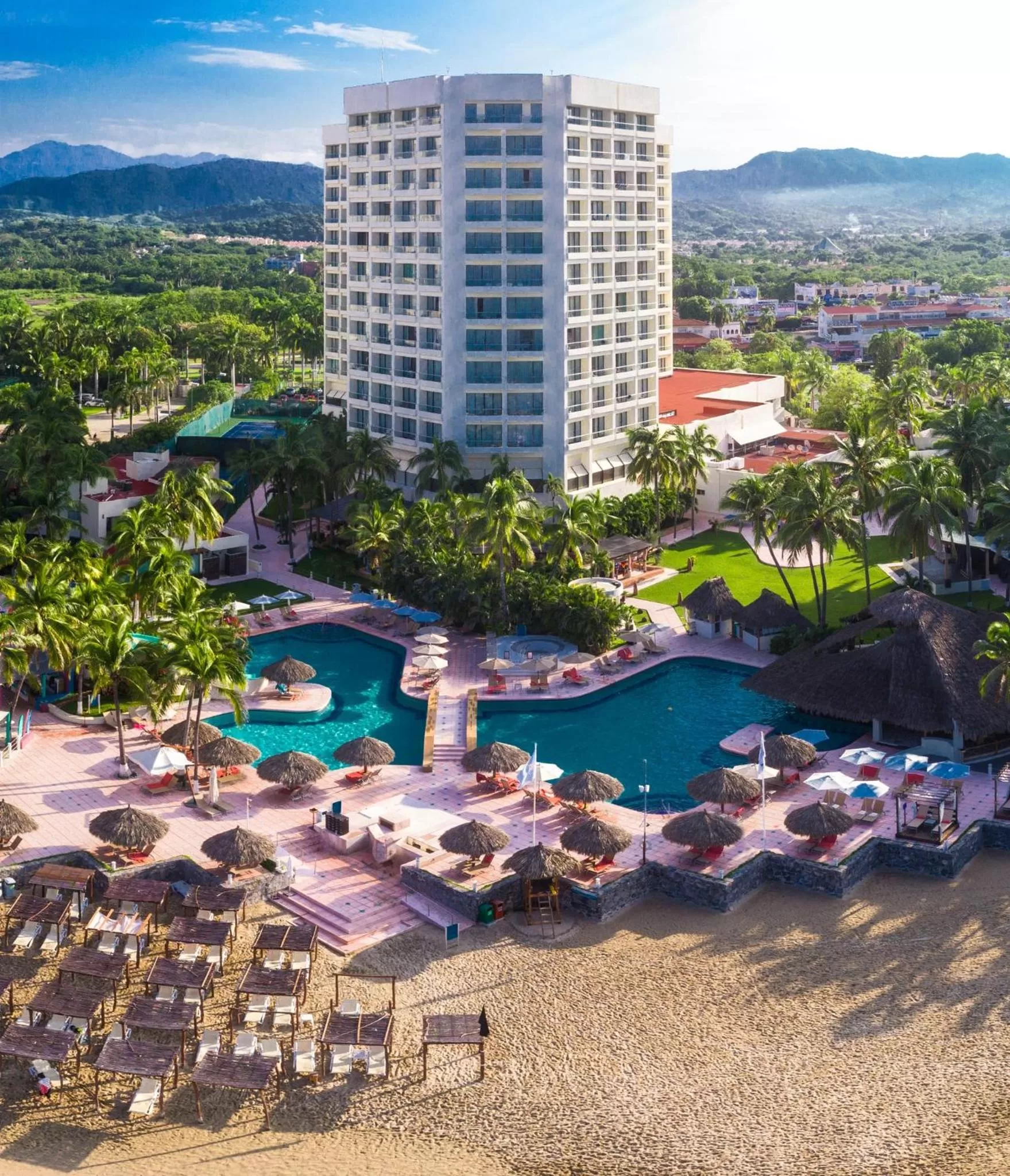 Property building in Sunscape Dorado Pacifico Ixtapa Resort & Spa- All Inclusive