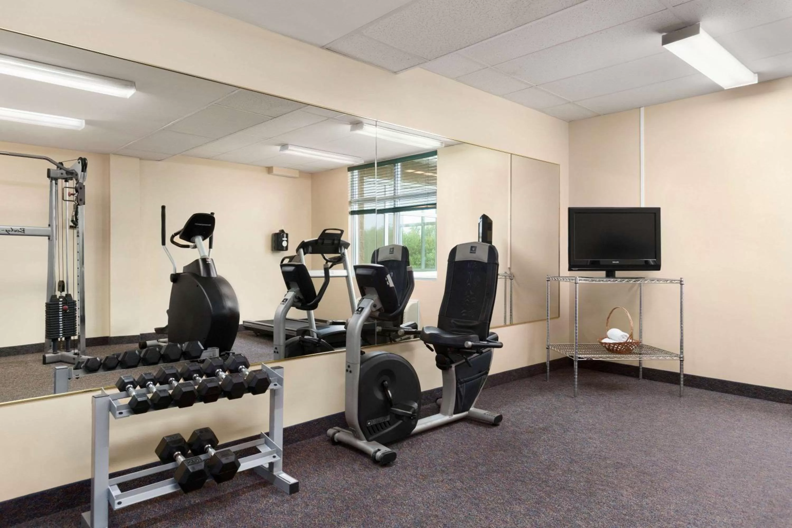 Fitness centre/facilities in Days Inn by Wyndham Oromocto Conference Centre