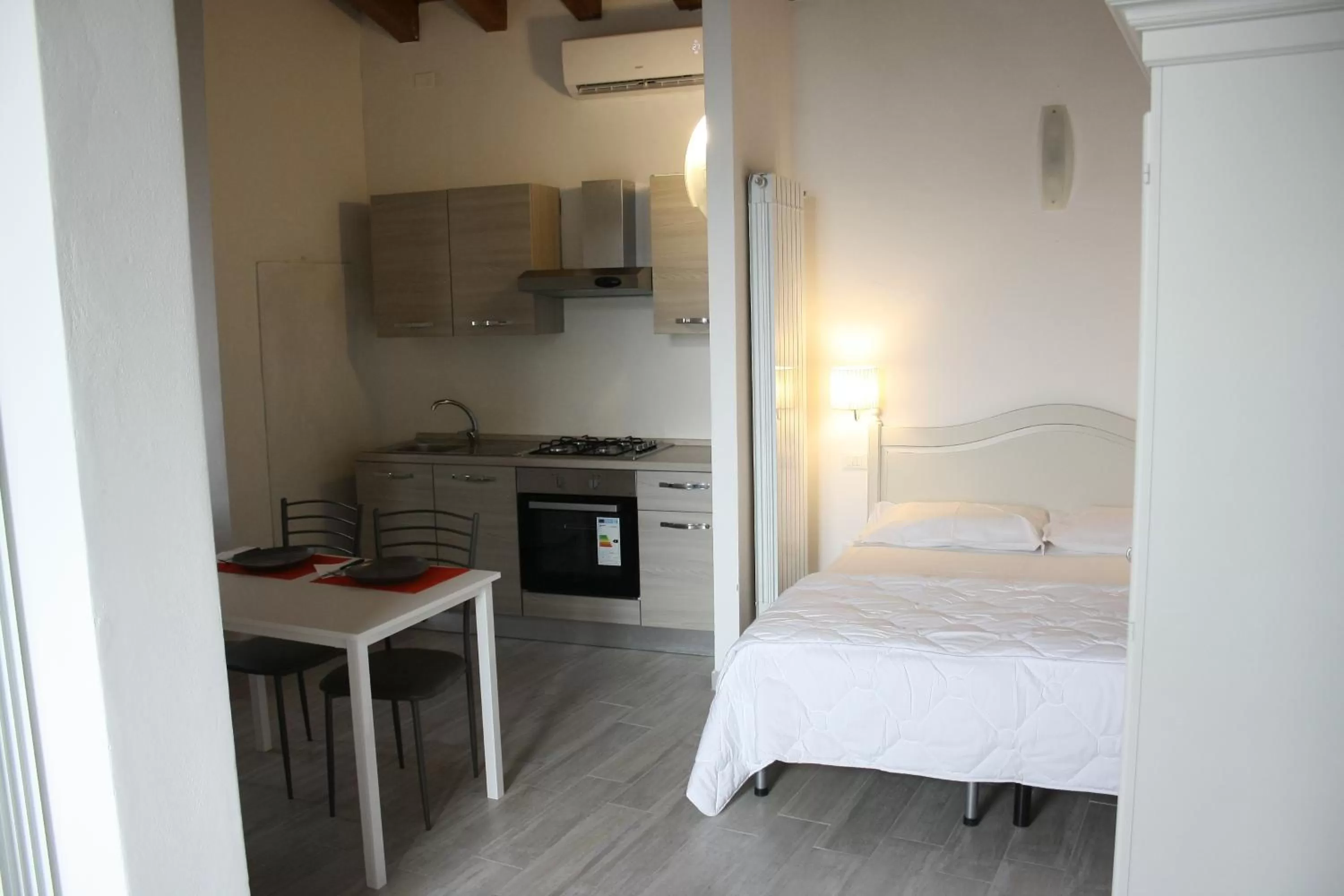 Dining area, Bed in Cascina Volta