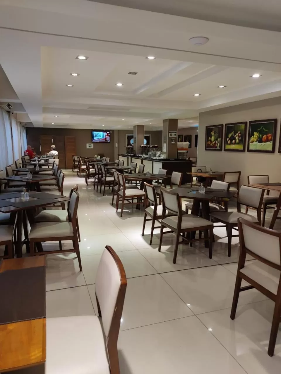 Restaurant/places to eat in Viale Tower Hotel