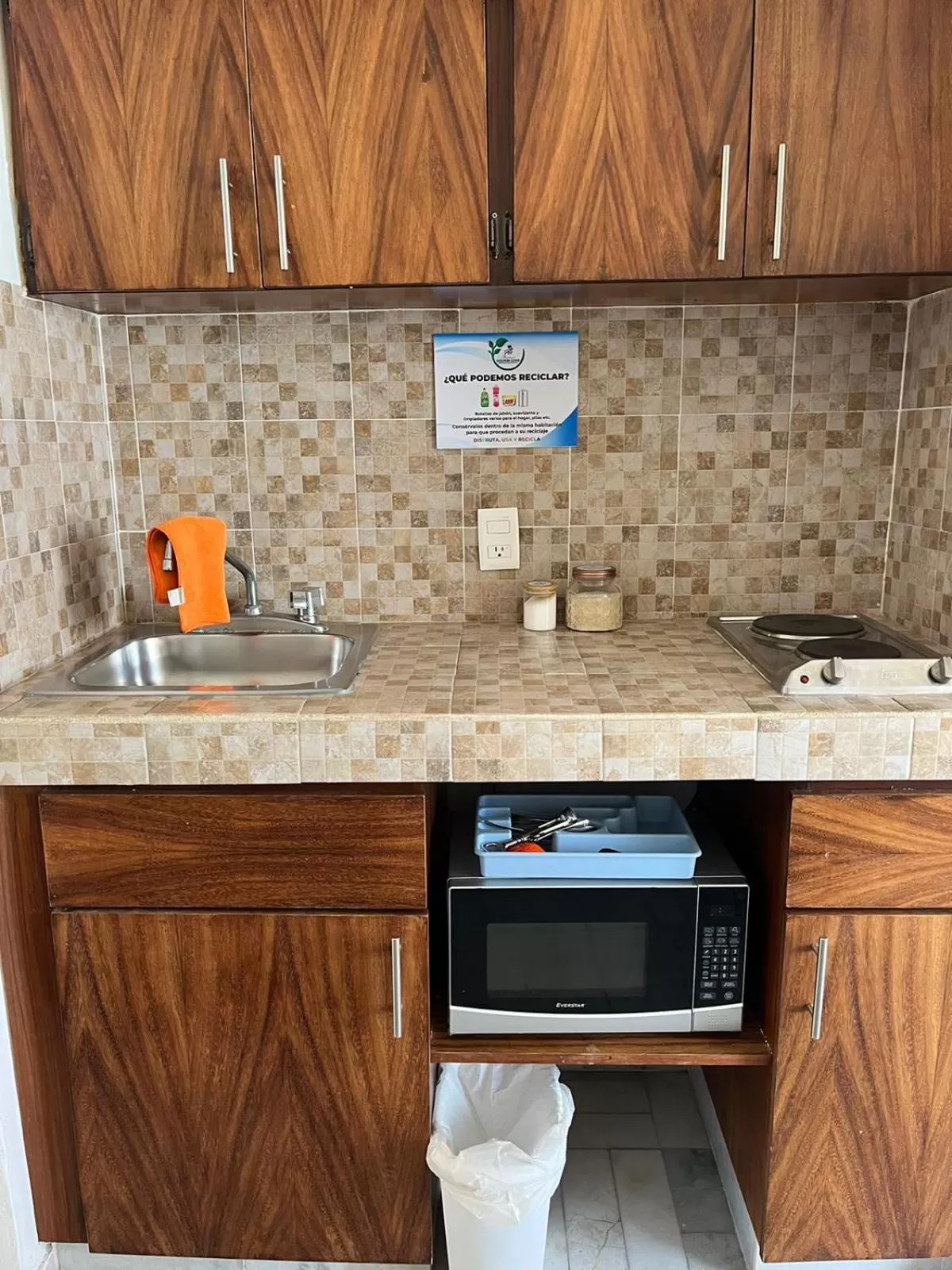 Kitchen or kitchenette in Depto familiar con vista al mar en Playasol Manzanillo