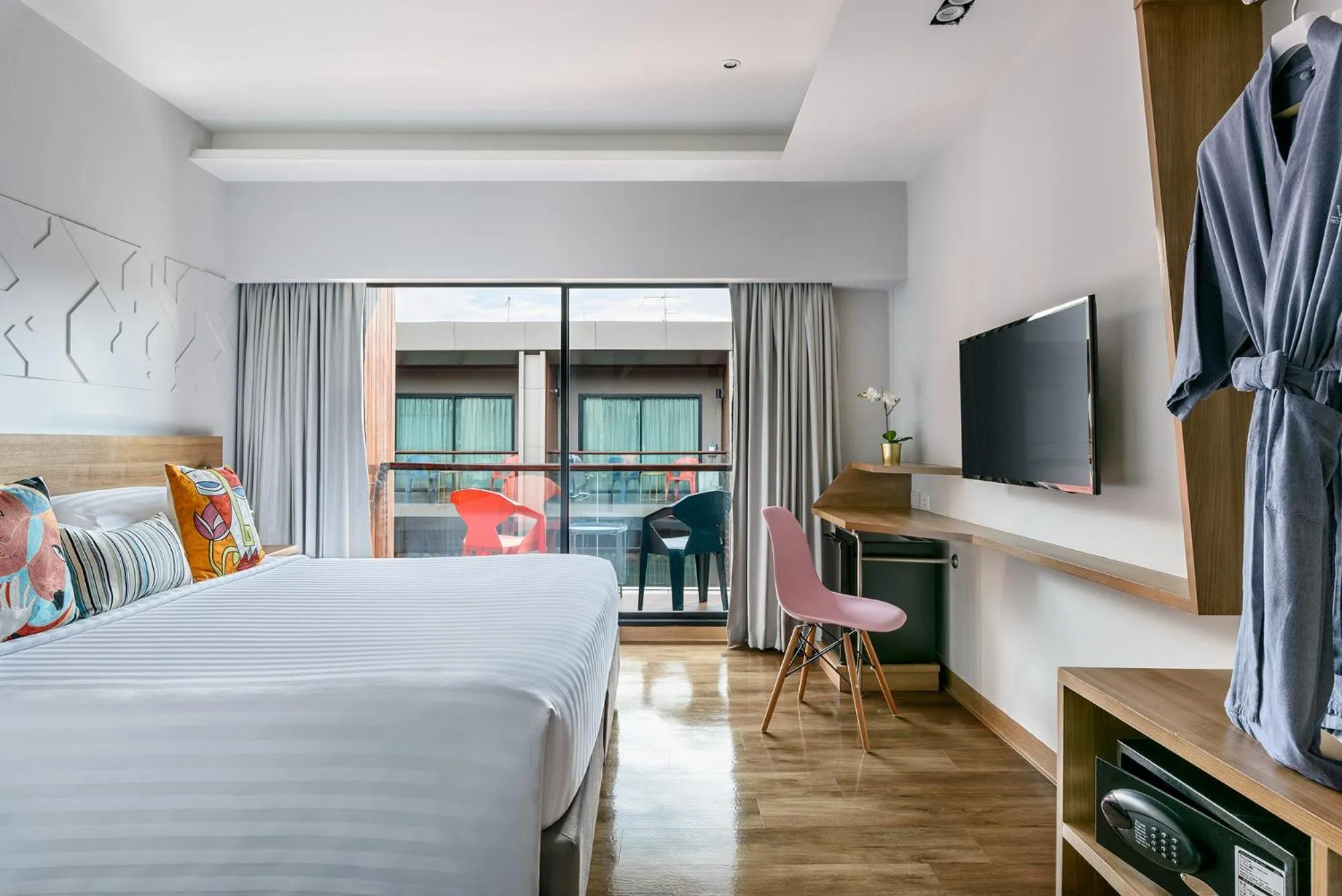 Double Room with Balcony in VELA be Bangkok Ratchathewi