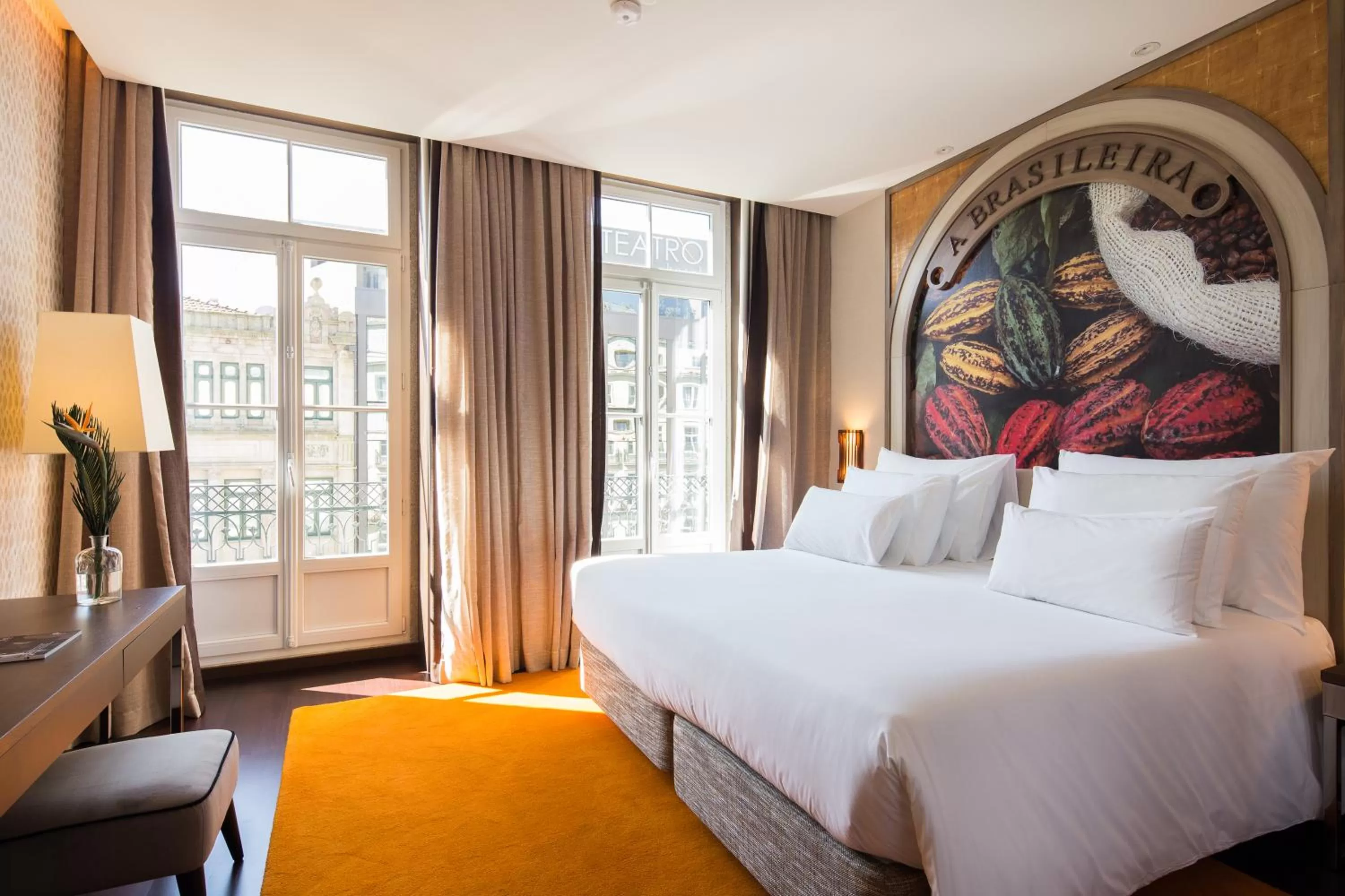 Bedroom, Bed in Pestana Porto - A Brasileira, City Center & Heritage Building