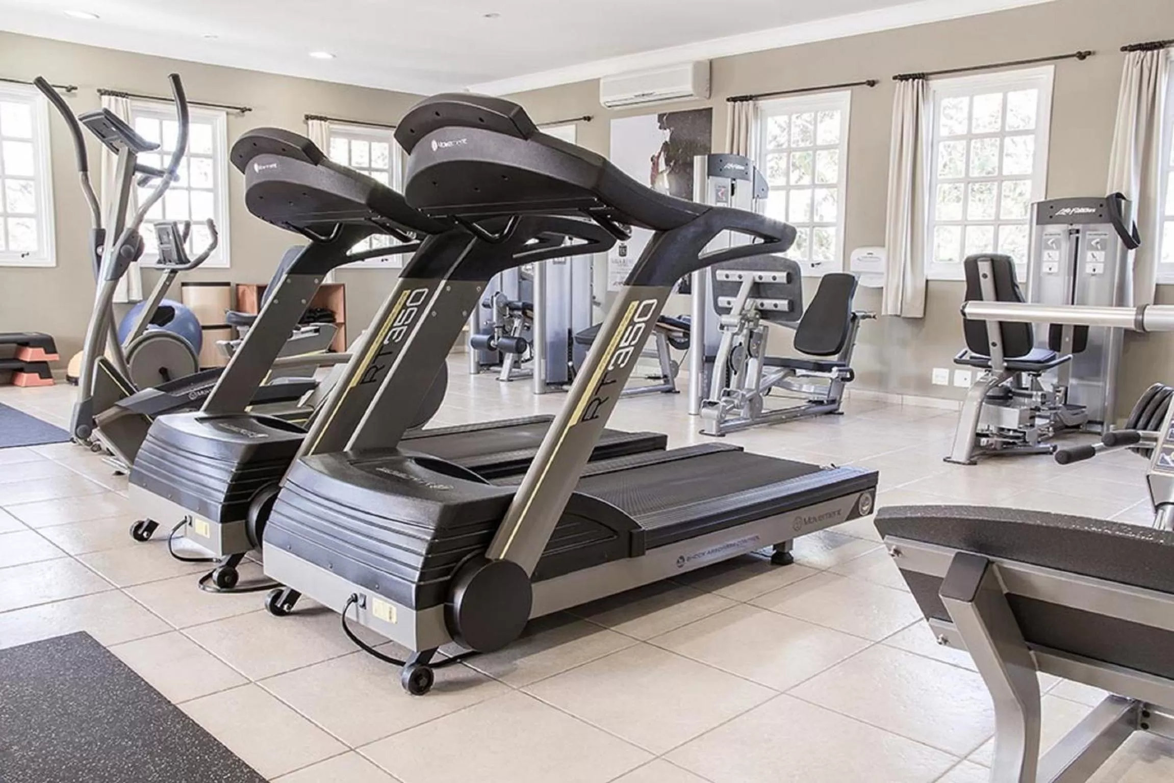 Fitness centre/facilities, Fitness Center/Facilities in Vila Real Hotel