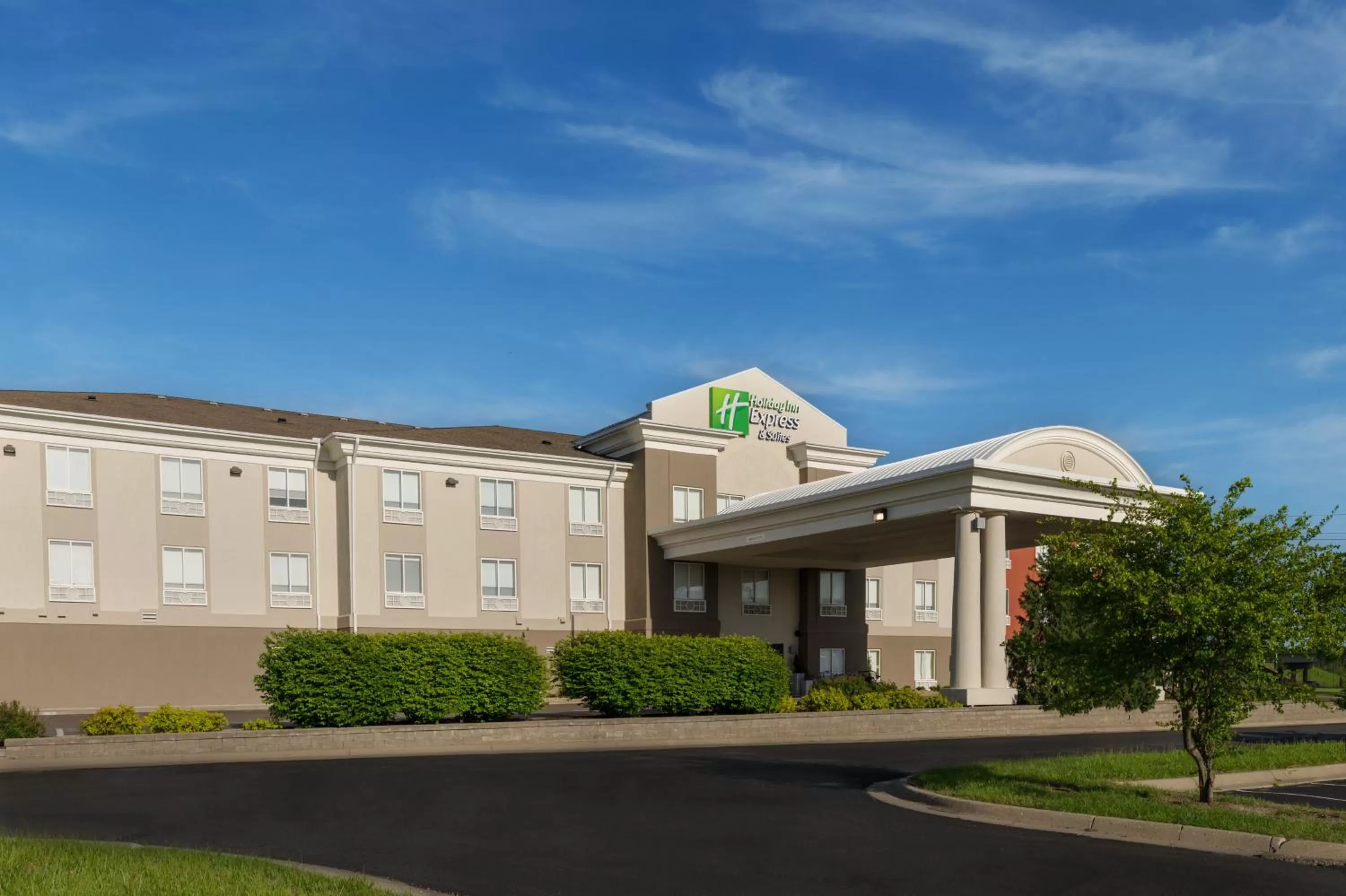 Property building in Holiday Inn Express Lawrence by IHG