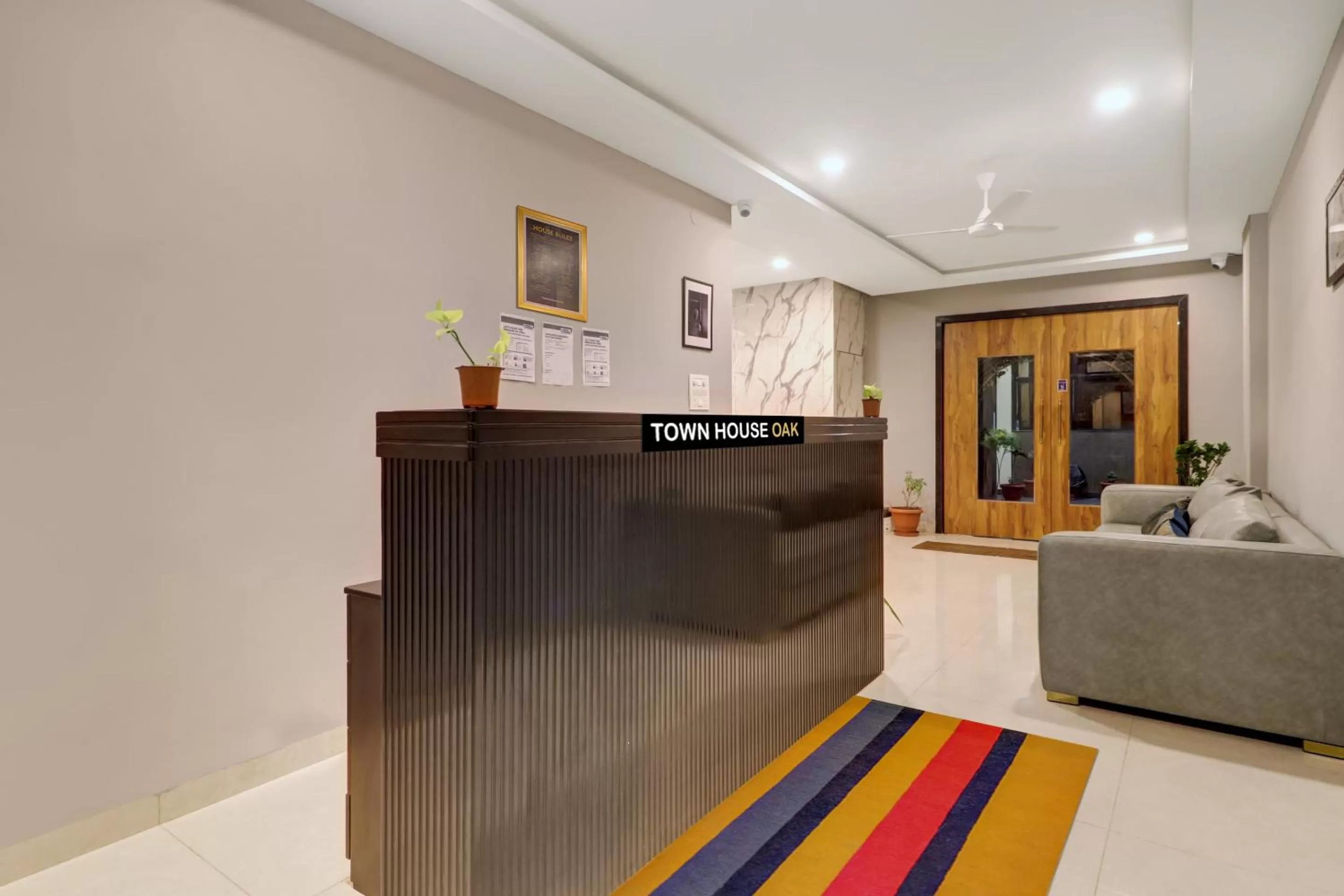 Lobby or reception in Townhouse OAK De Alphabet Hotel Bolarum