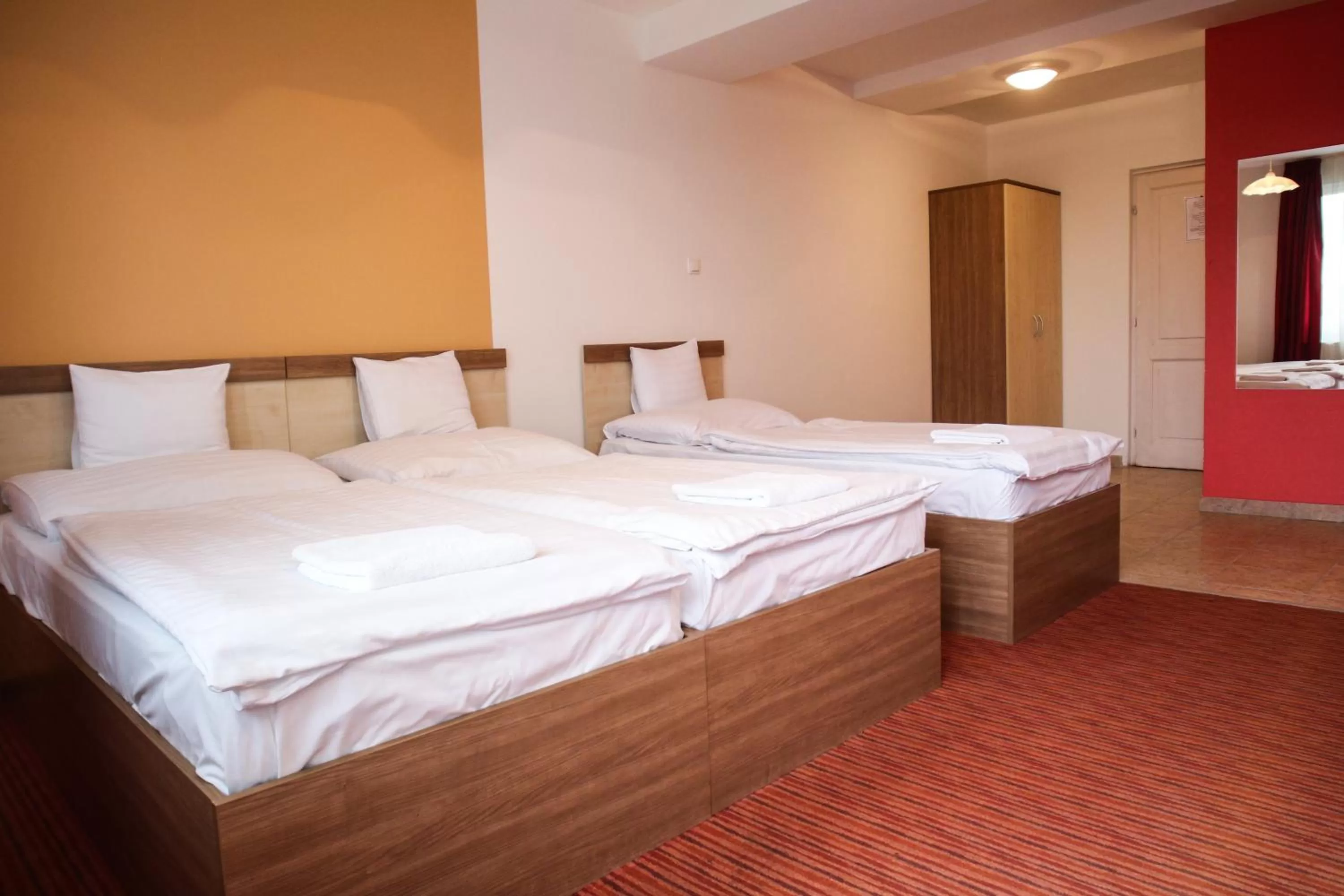 Bed in Silver Hotel Budapest City Center