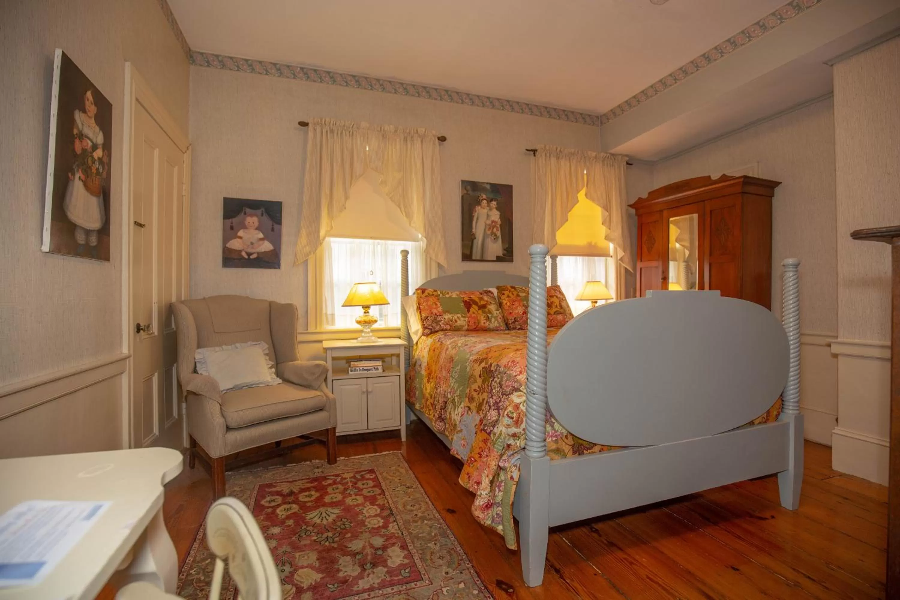 Bedroom, Seating Area in Clark Currier Inn