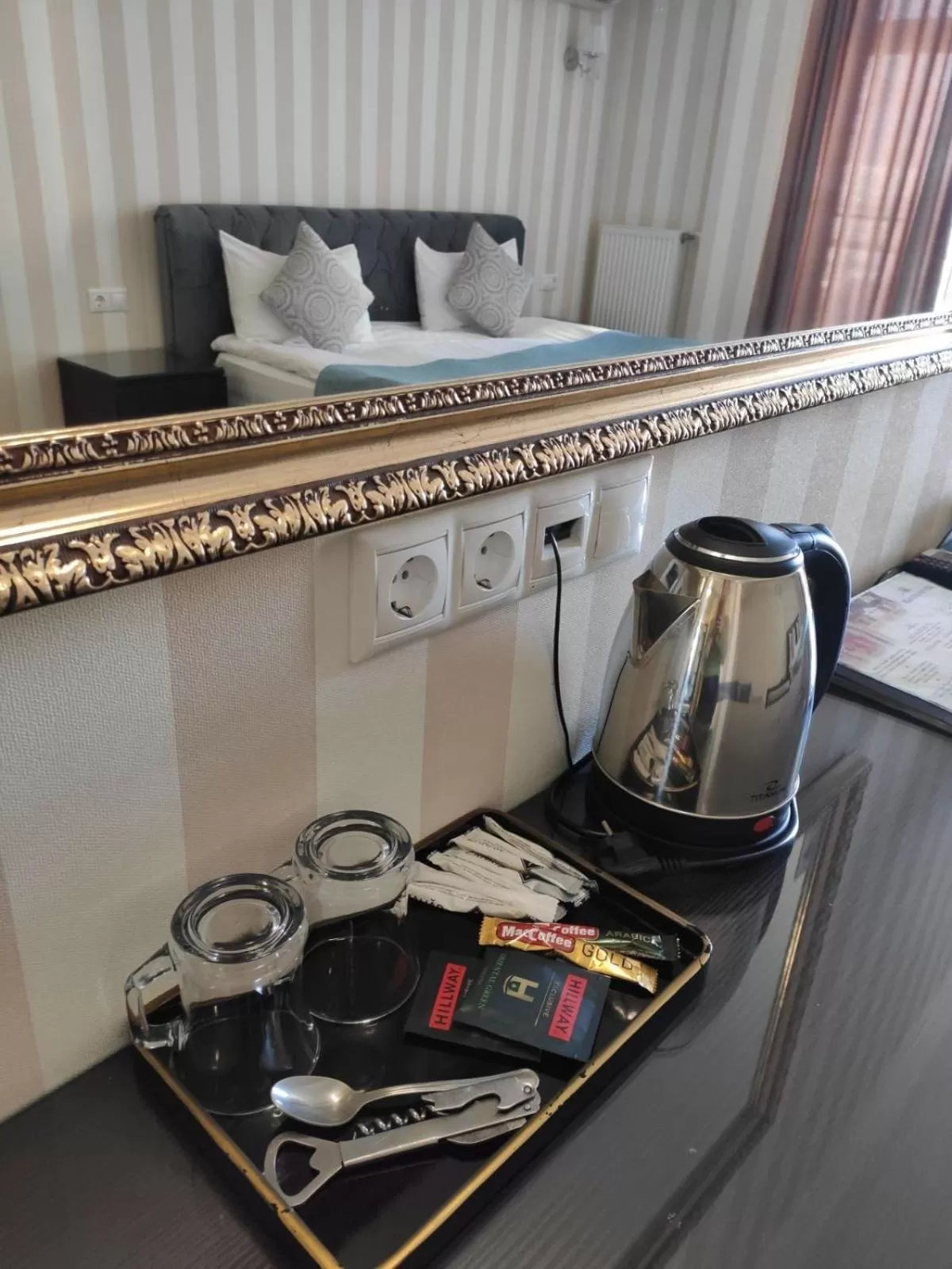 Coffee/tea facilities in Klassik Hotel