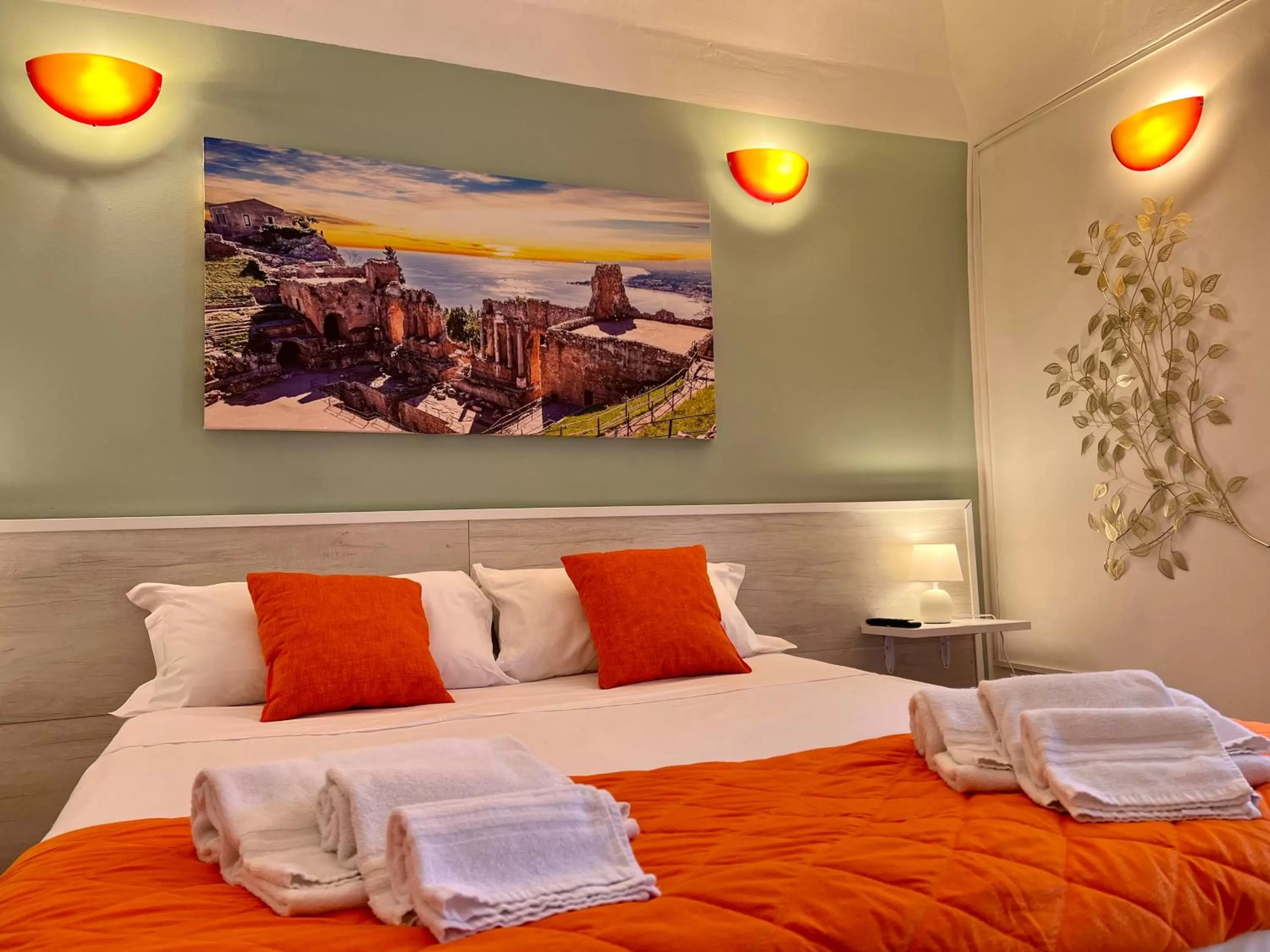 Double Room with Private External Bathroom in CANTU' SUITE