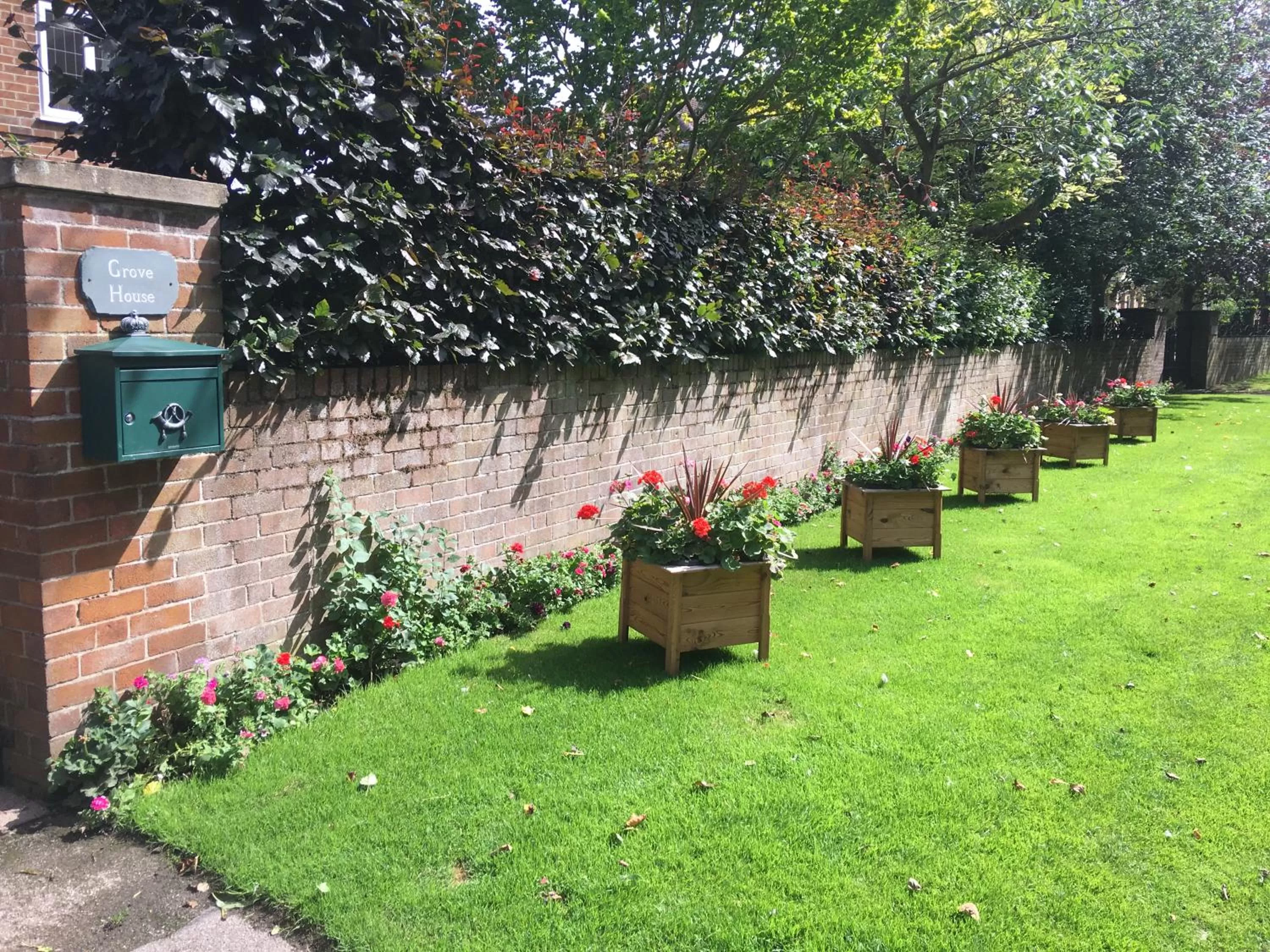 Facade/entrance in Grove House Bed & Breakfast