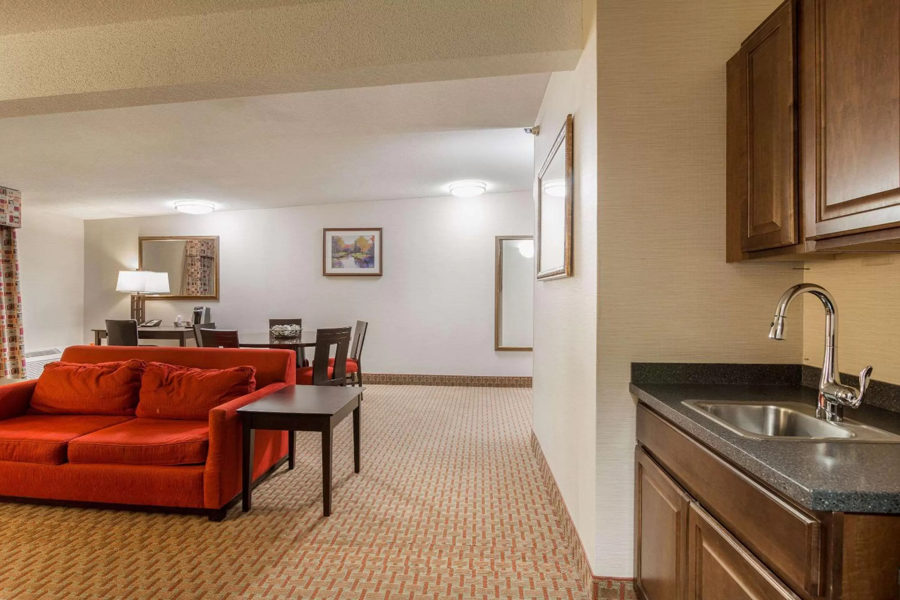 Photo of the whole room in Clarion Hotel Convention Center