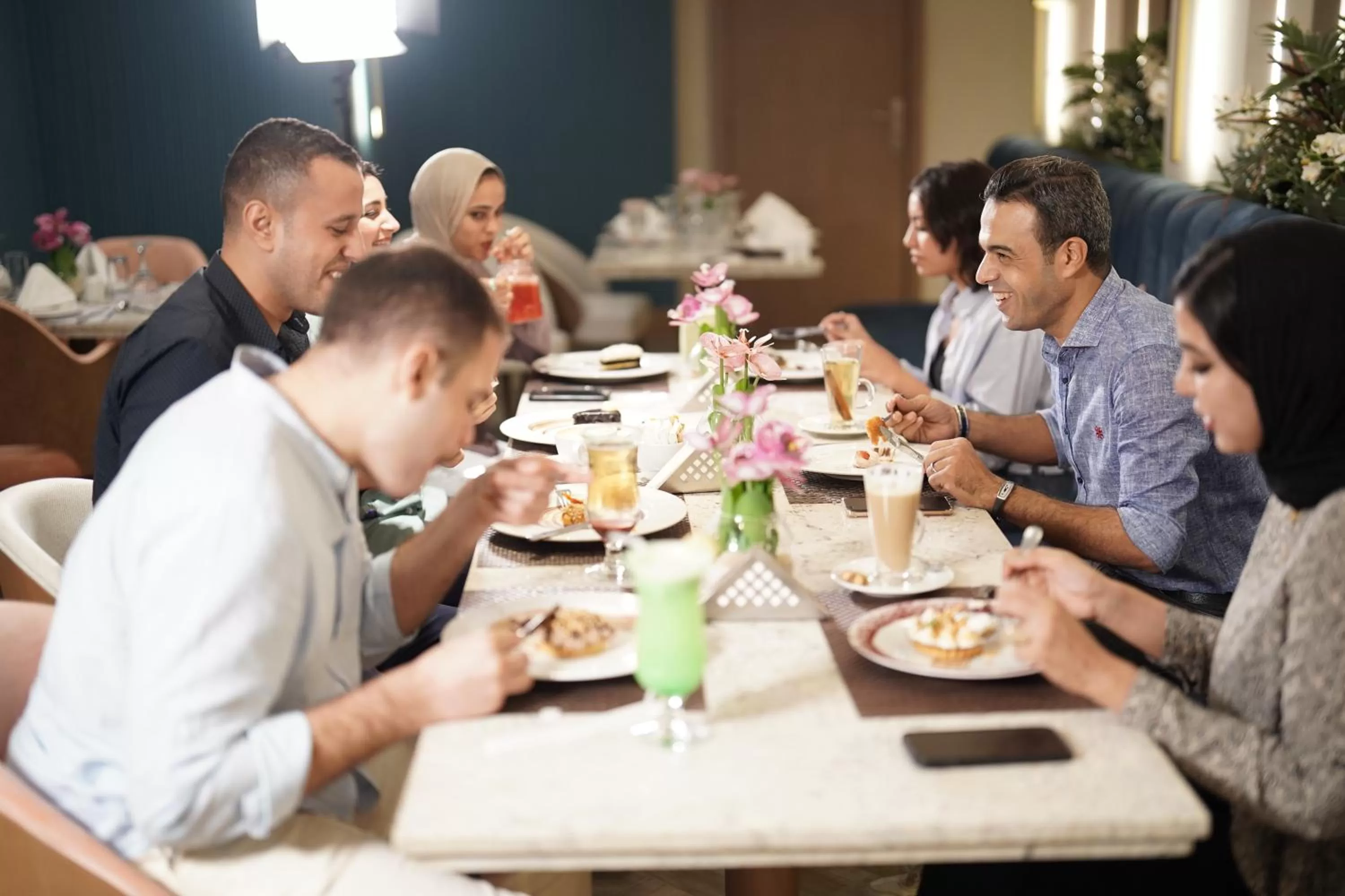 Restaurant/places to eat in The Grand Plaza Hotel Smouha