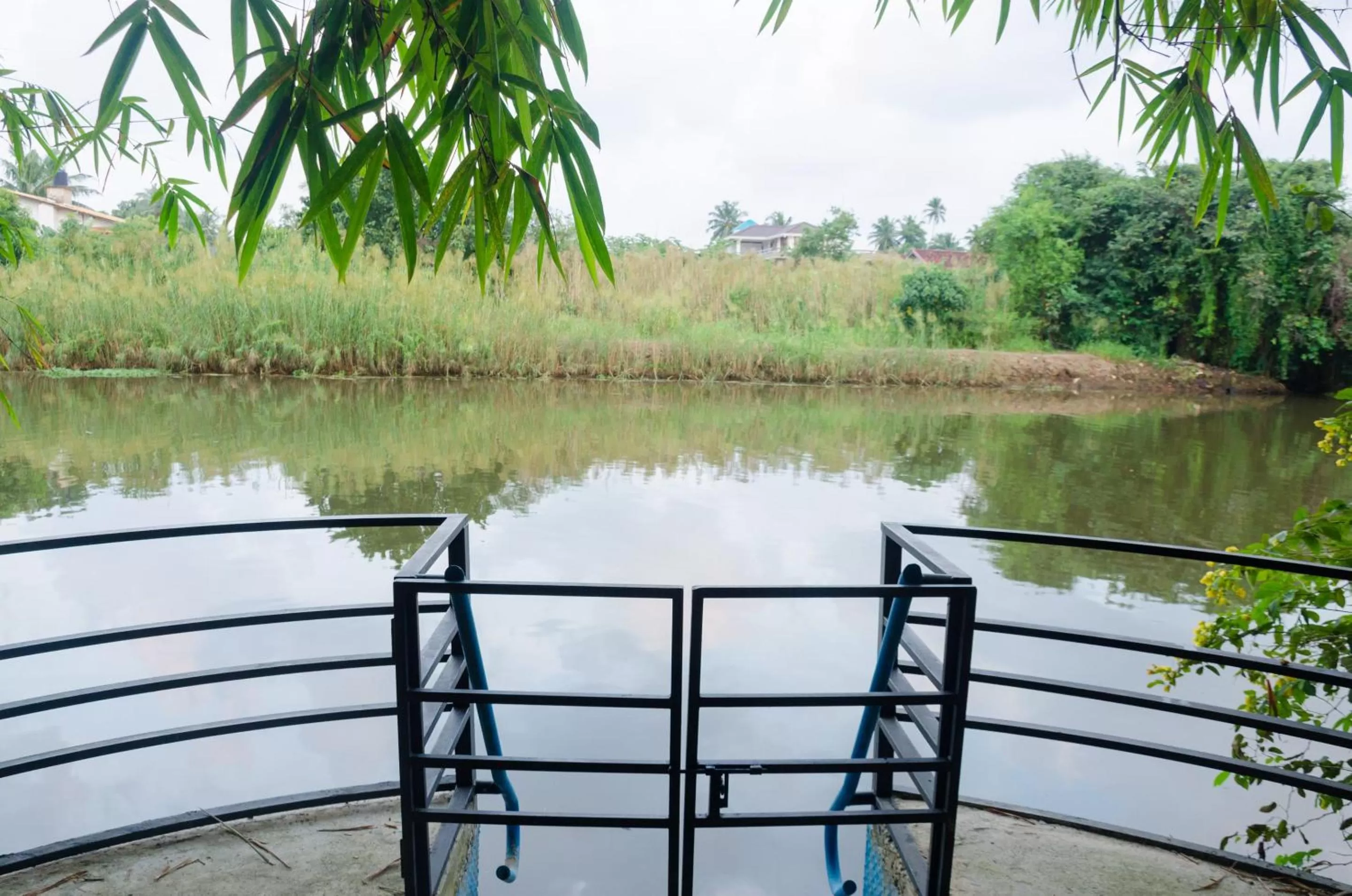 Lake view in Opulent River Face Hotel