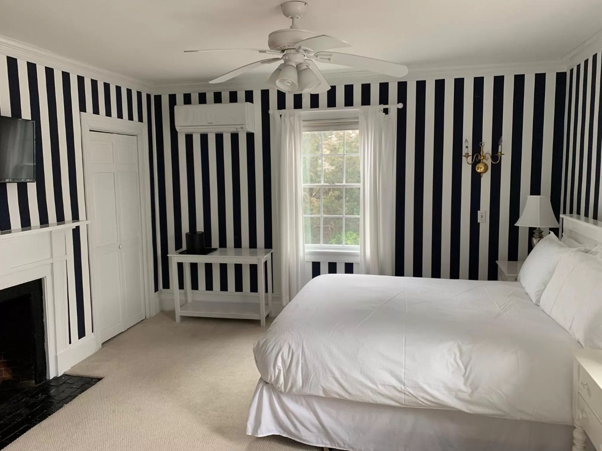 Bed in Belfry Inn and Bistro