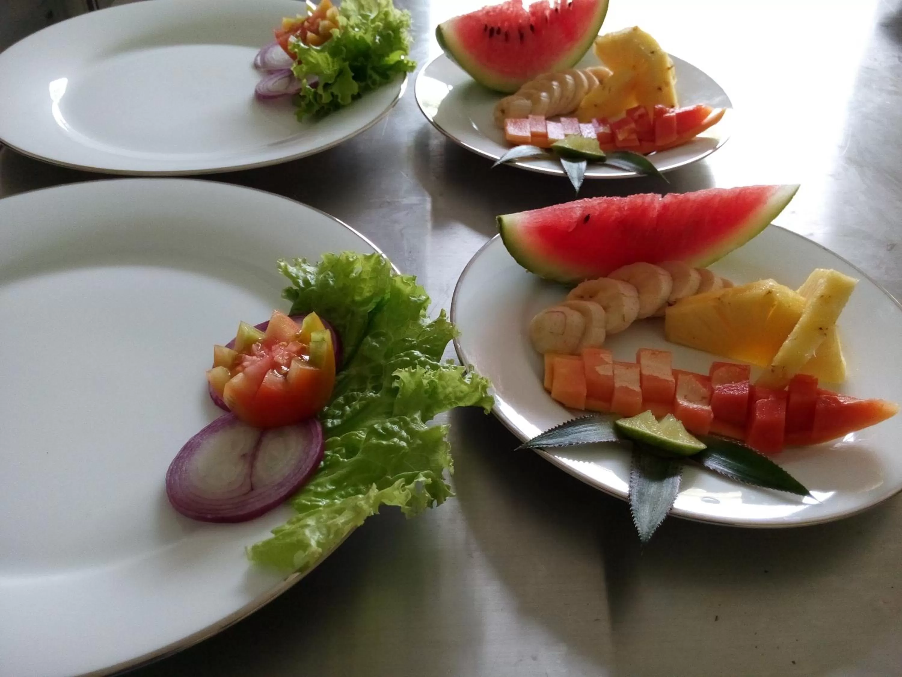 Food in Inlak Garden Hotel