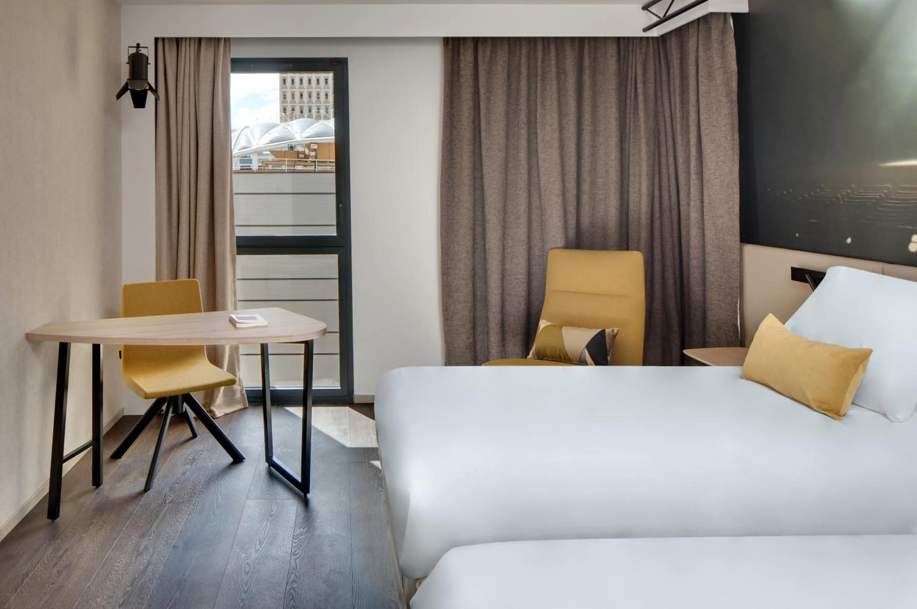 Bed in Mercure Montpellier Centre Comédie