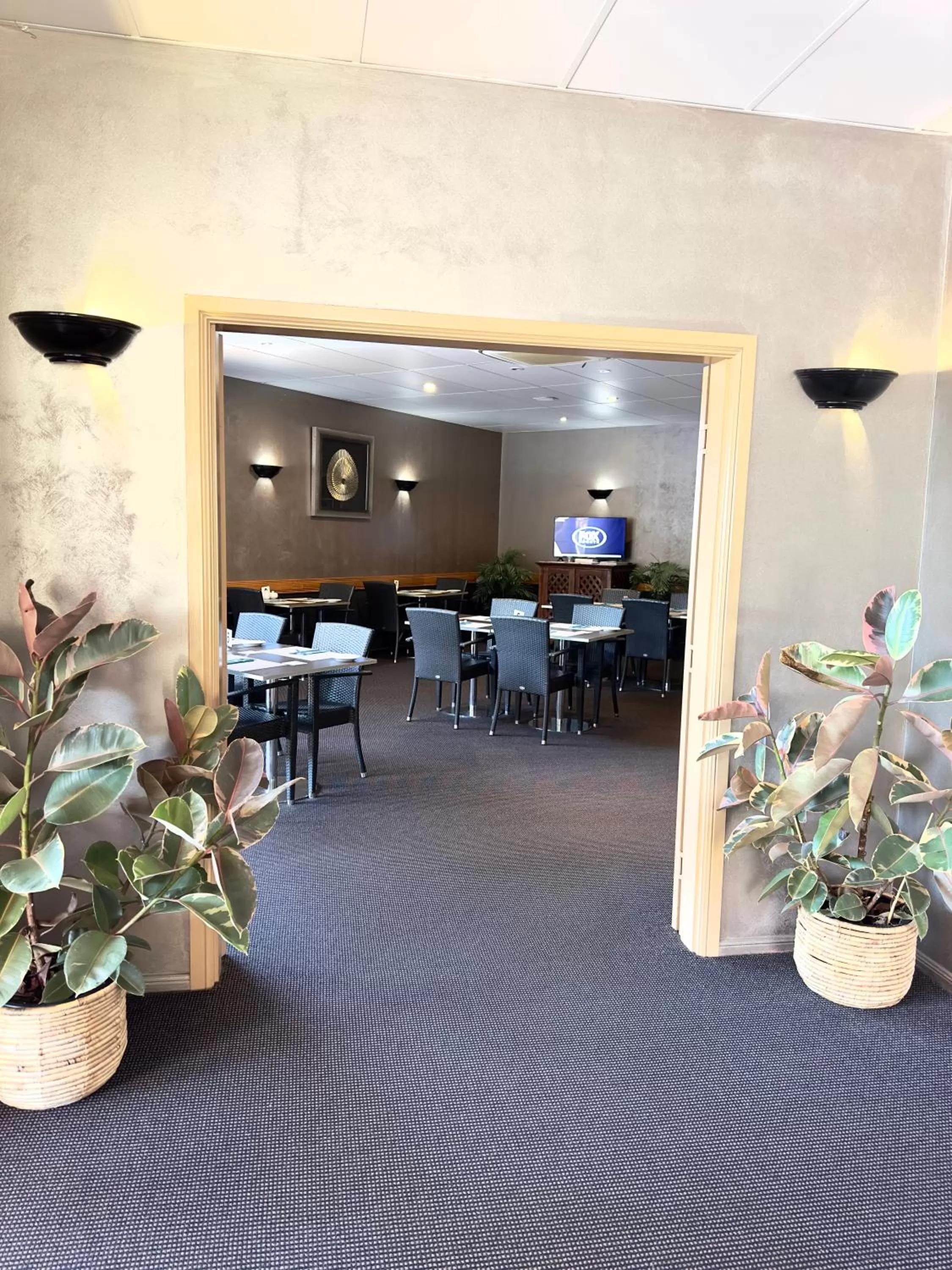 Property building in Mackay Resort Motel