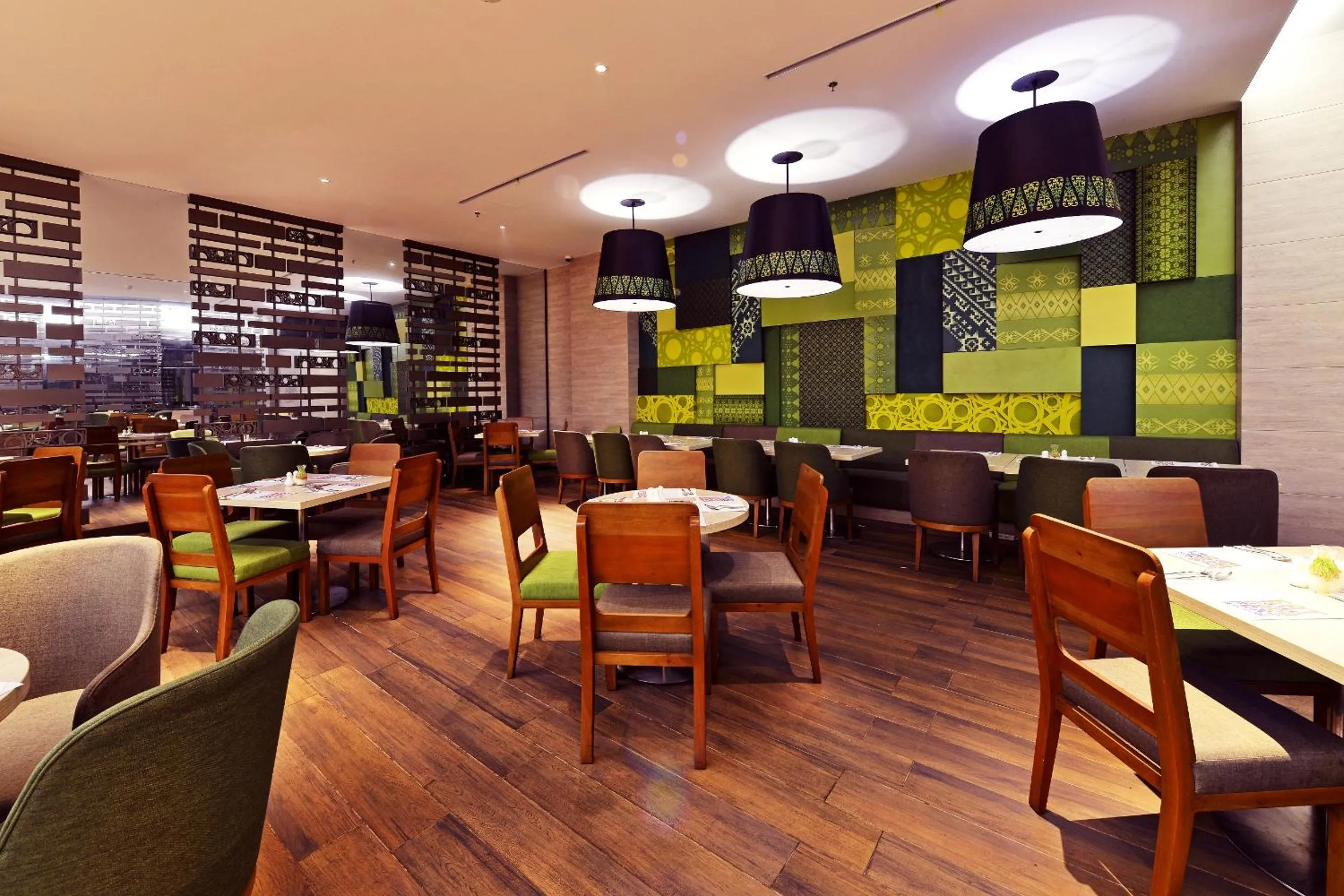 Restaurant/places to eat in FOX Hotel Pekanbaru