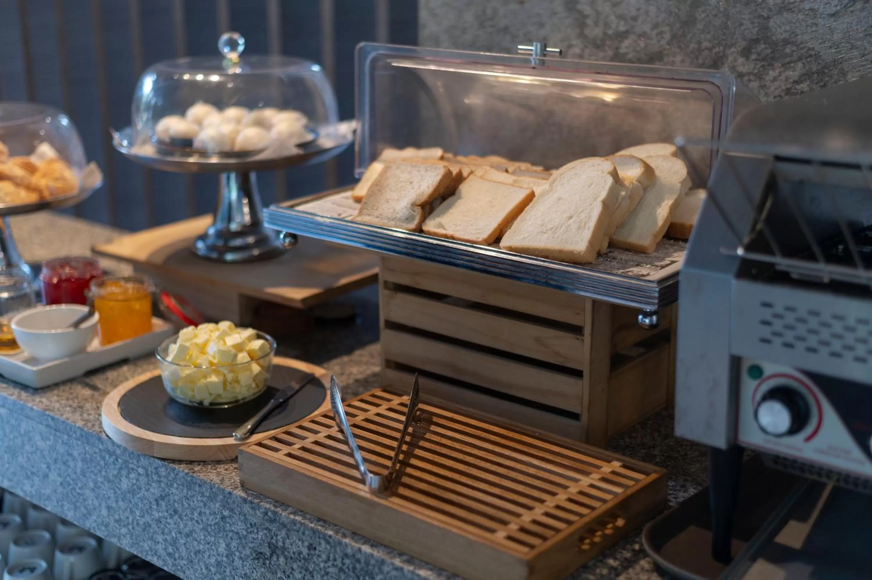 Restaurant/places to eat in Canalis Suvarnabhumi Airport Hotel