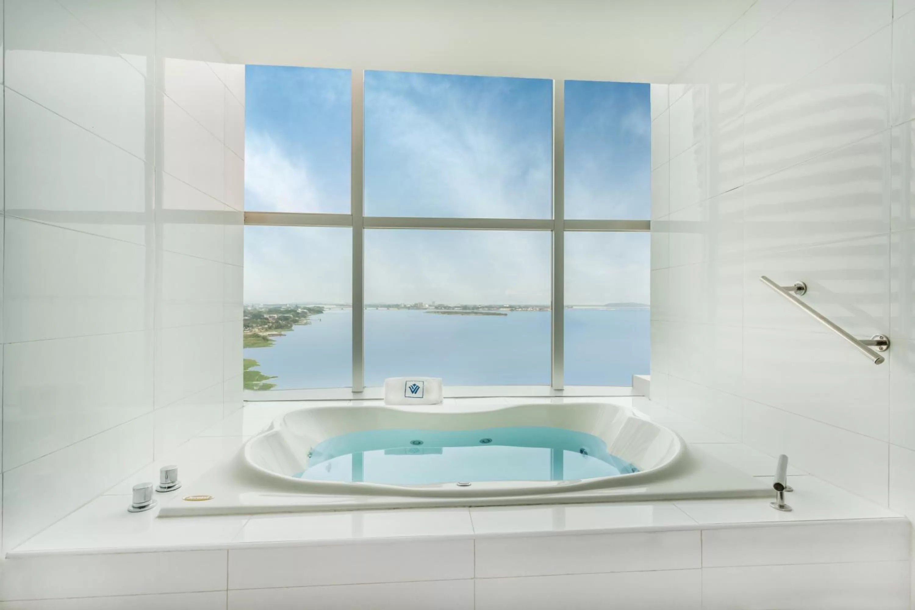 Day in Wyndham Guayaquil, Puerto Santa Ana