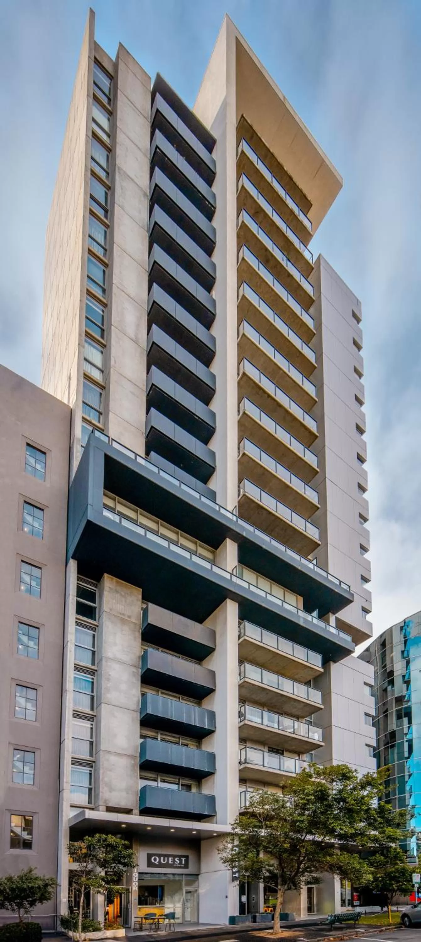 Facade/entrance in Quest on Dorcas