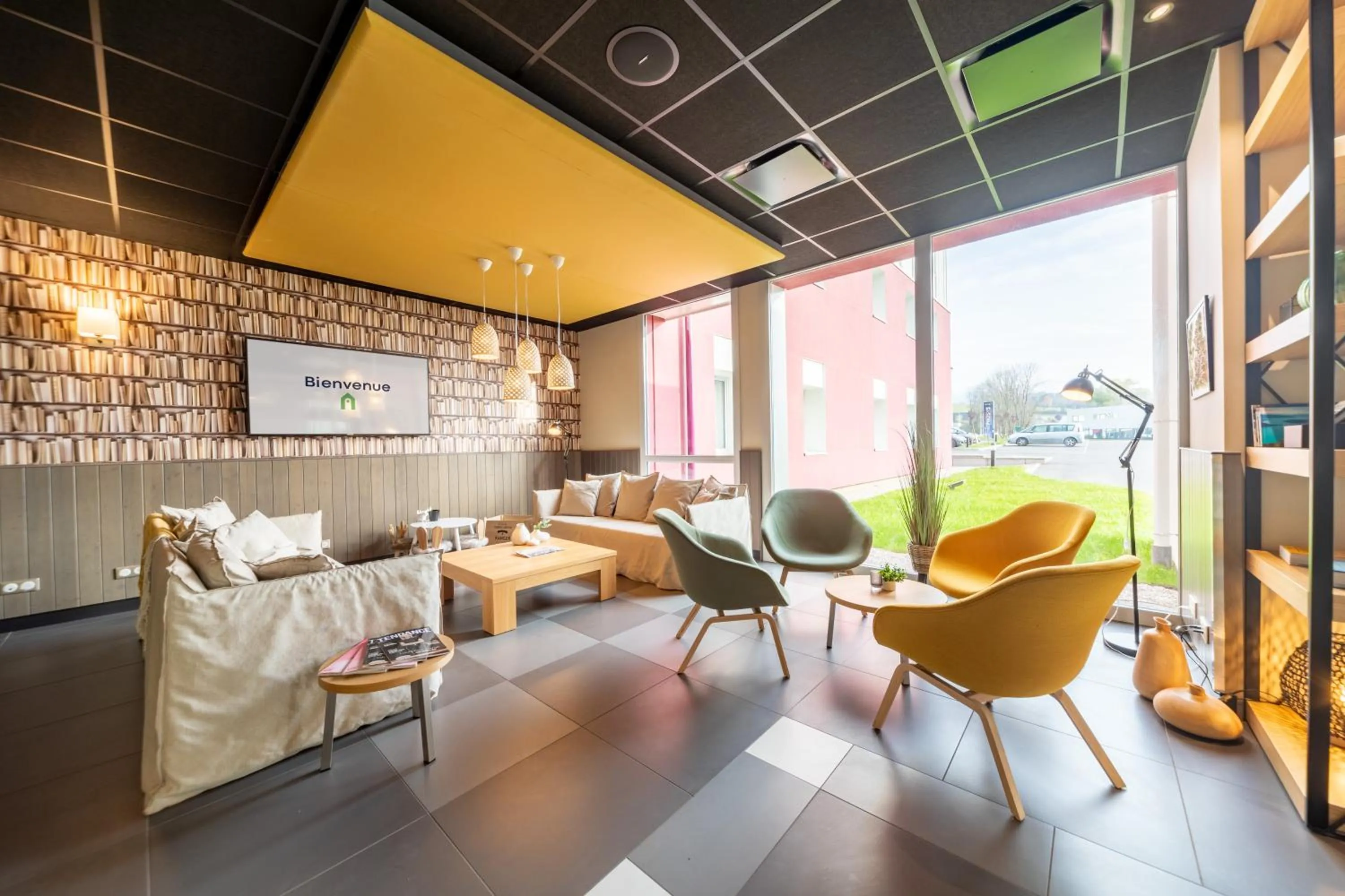 Lounge or bar in Campanile Annemasse Est Findrol CHAL