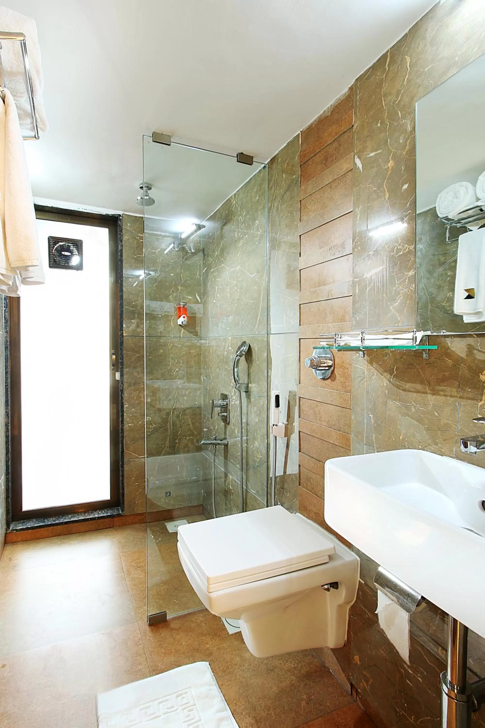 Bathroom in West End Hotel Opp Bombay Hospital