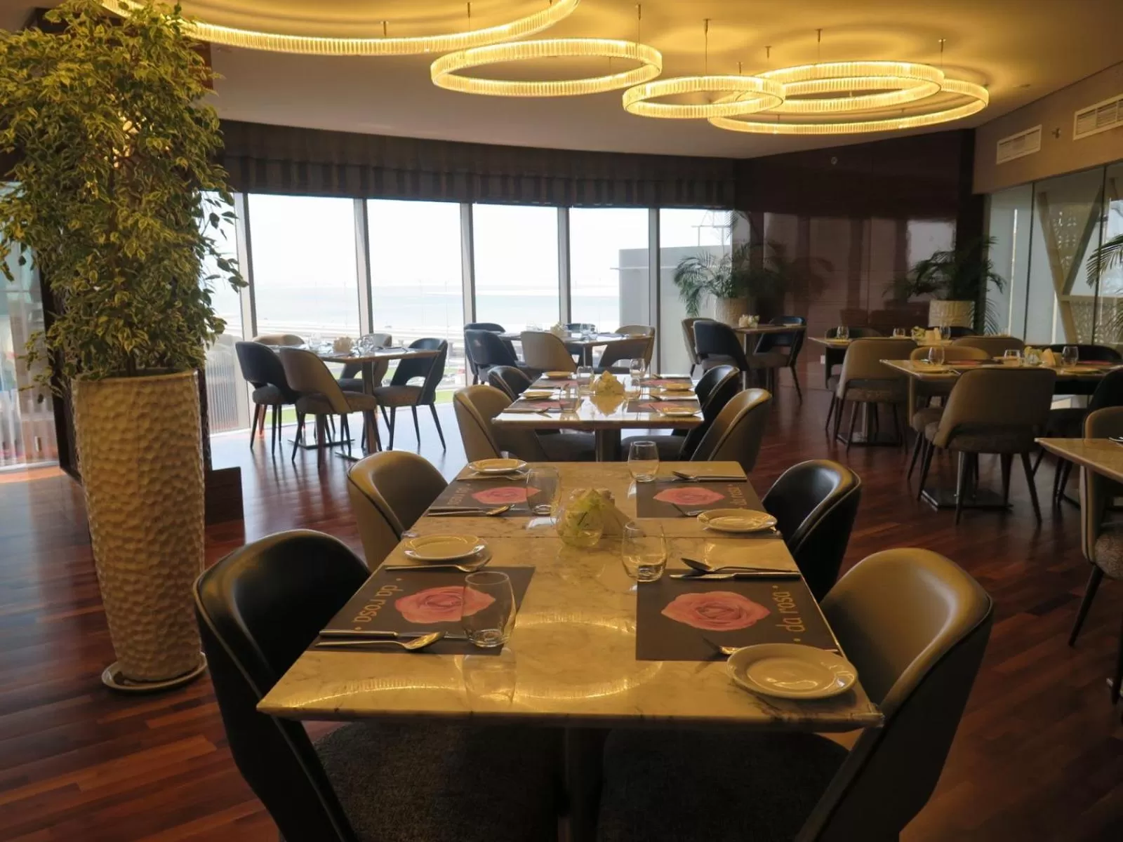 Restaurant/places to eat in Fraser Suites Diplomatic Area Bahrain