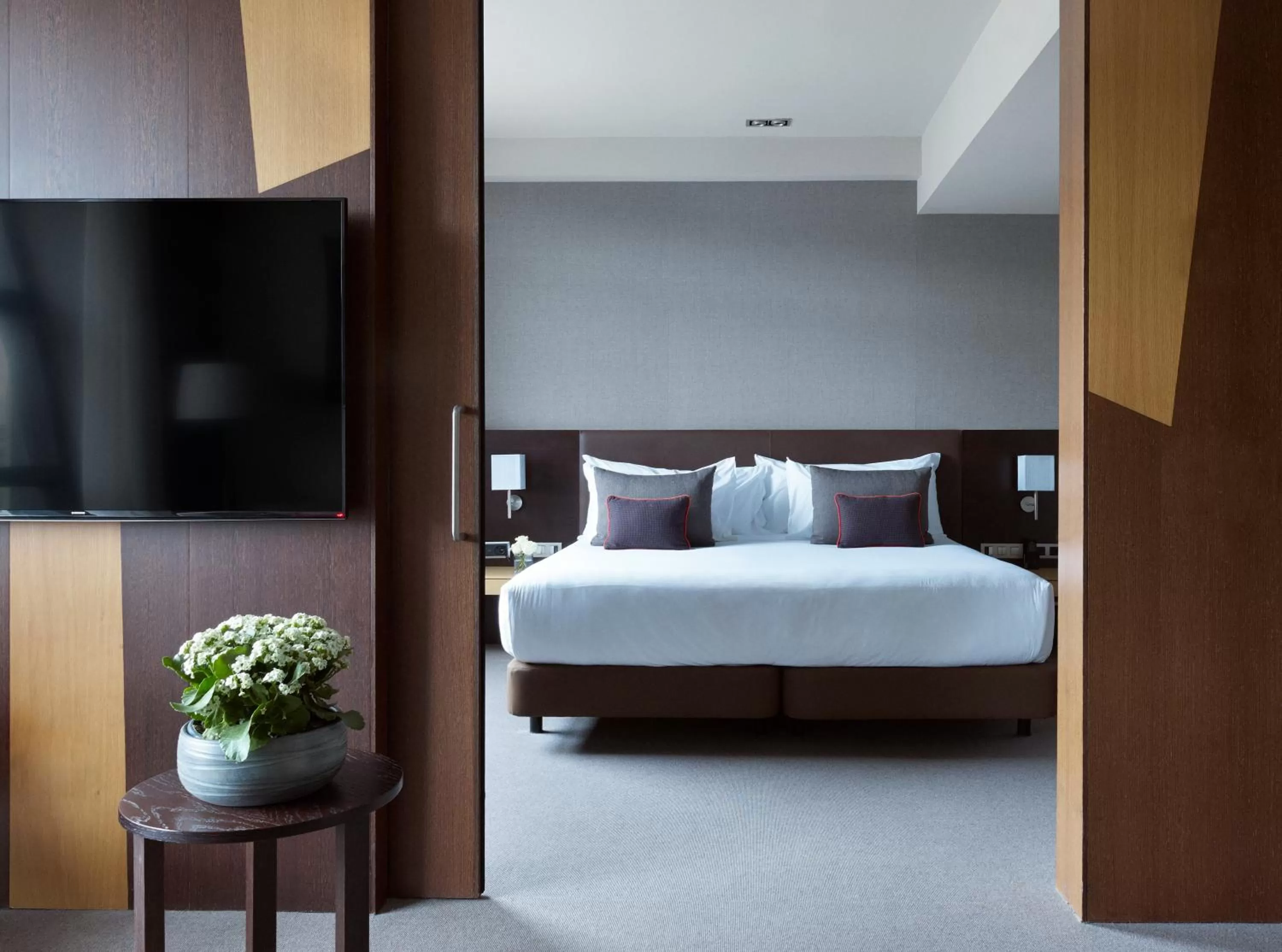 Deluxe Suite with Guggenheim view in Gran Hotel Domine Bilbao