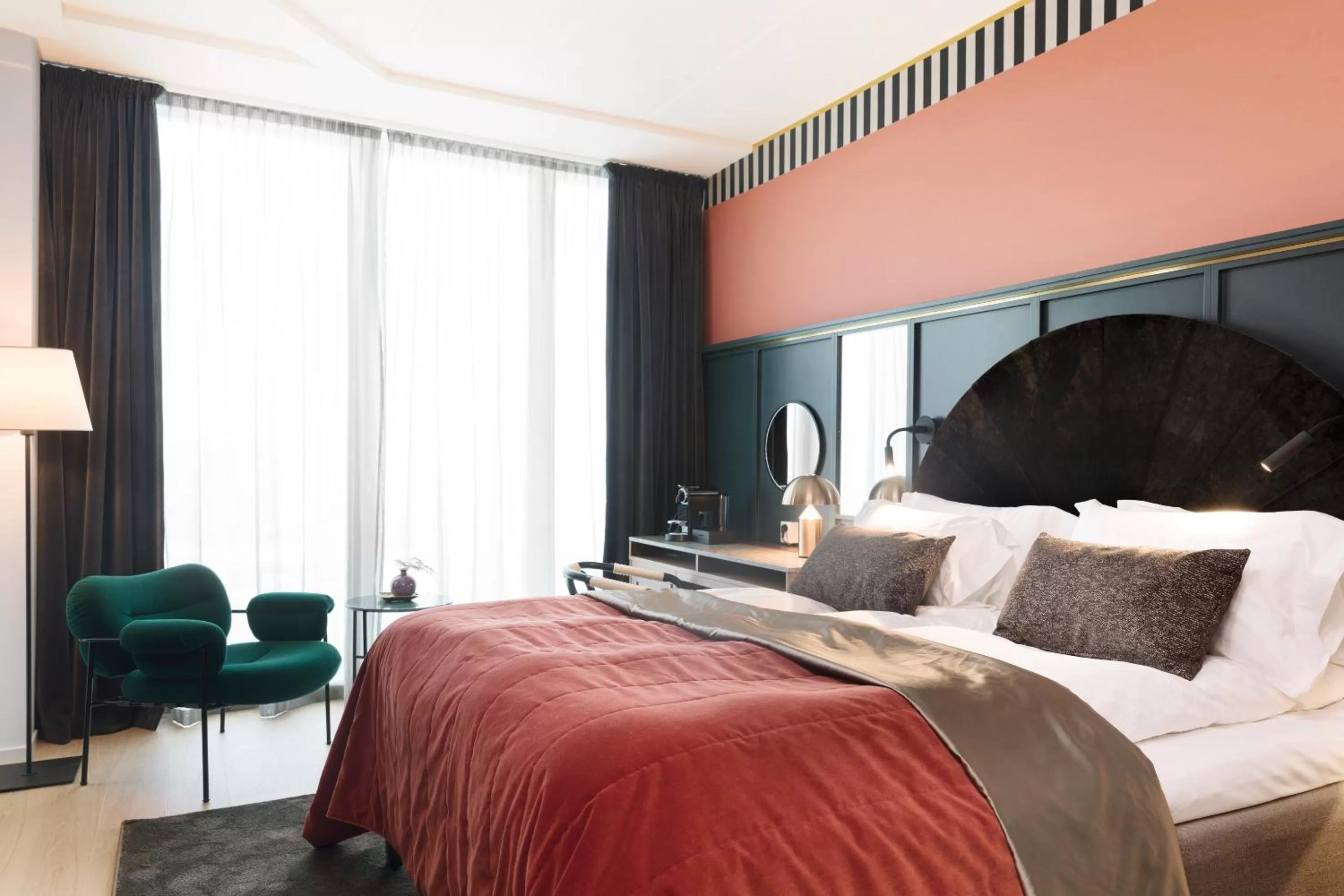 Bed in Elite Hotel Carolina Tower