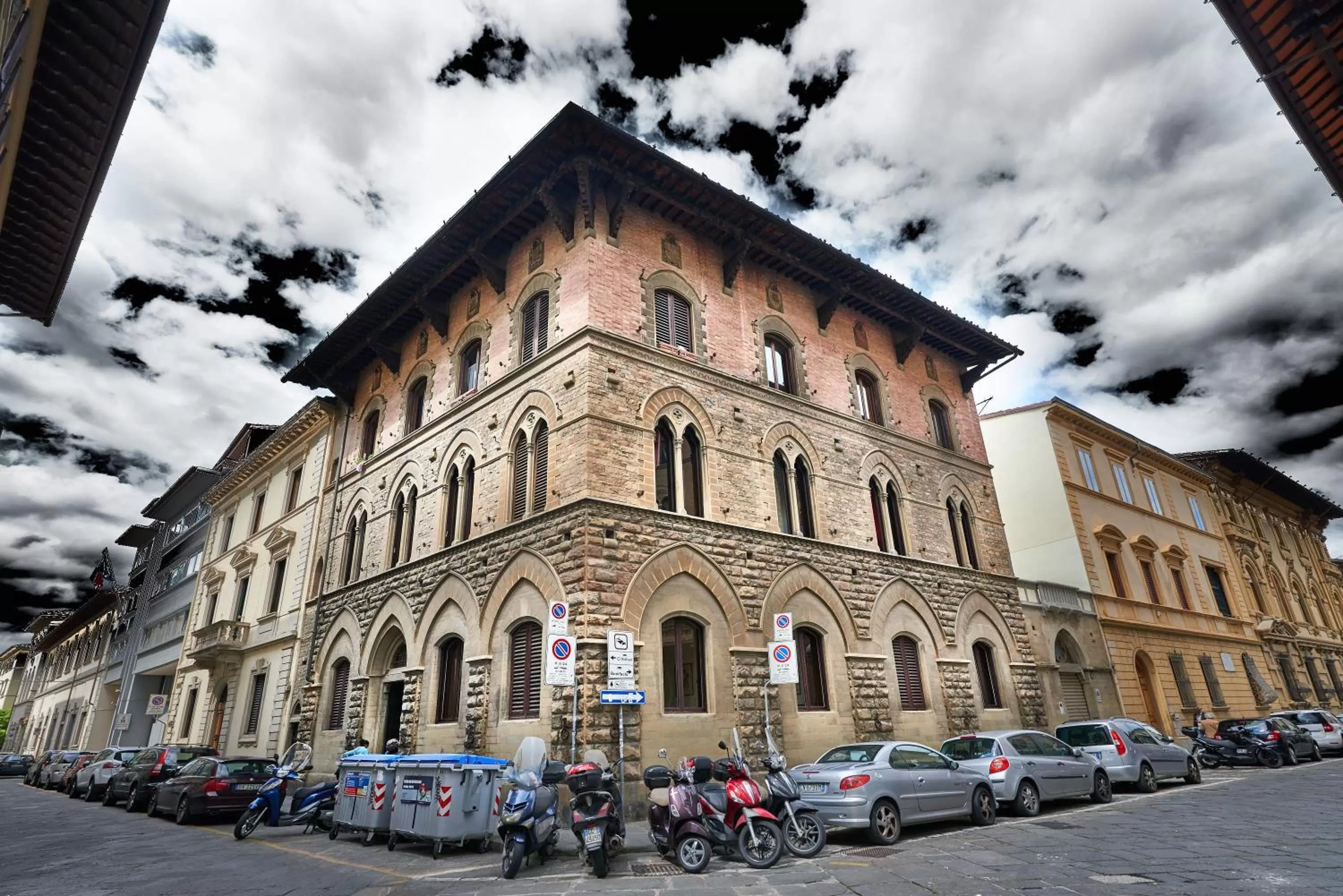 Property building in My Guest in Florence