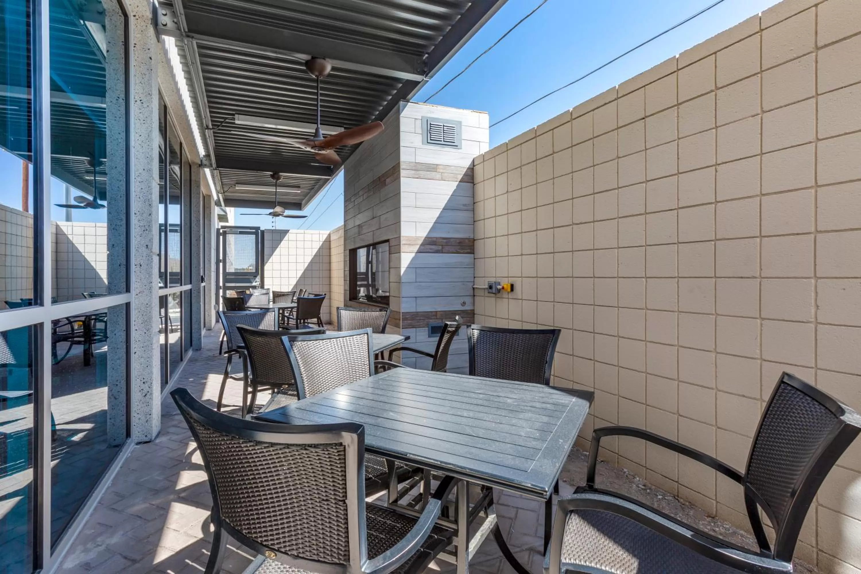 Patio in Holiday Inn Express & Suites - Phoenix Dwtn - State Capitol by IHG